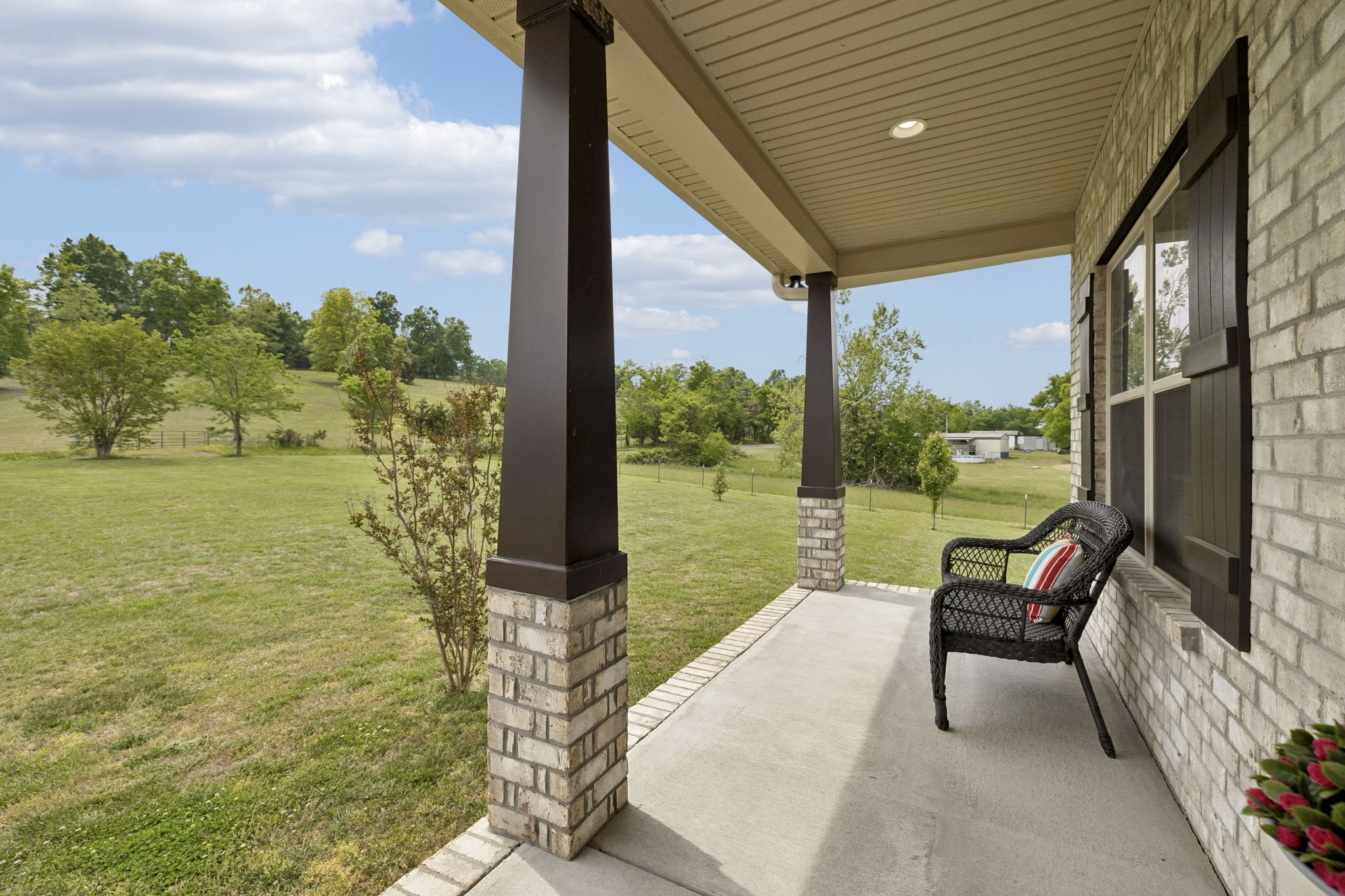 4163 Old Highway 52 E, Westmoreland, TN 37186