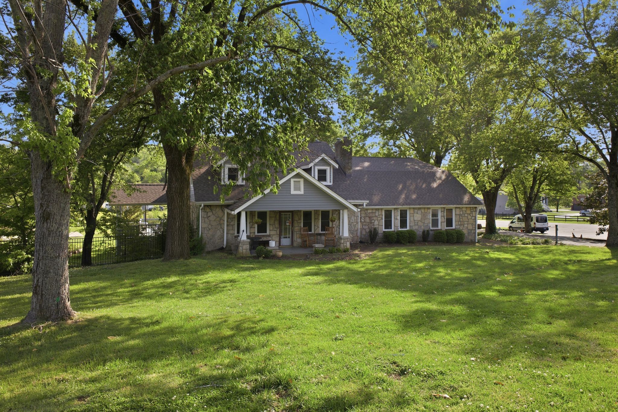 6515 Holt Rd, Nashville, TN 37211