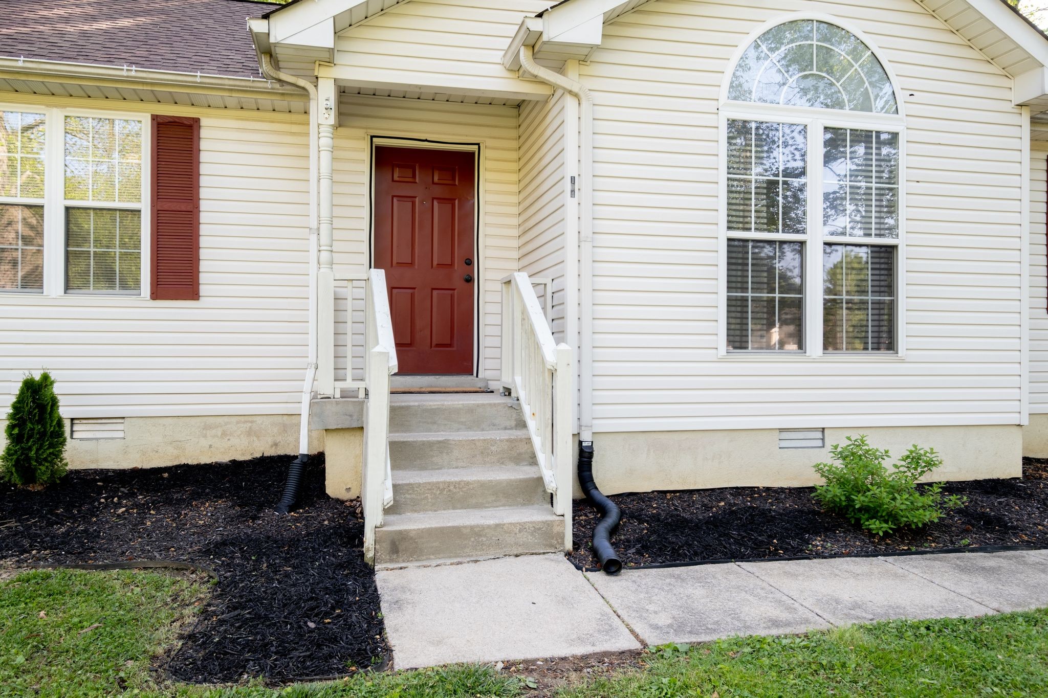 104 Forrest Ln, White House, TN 37188