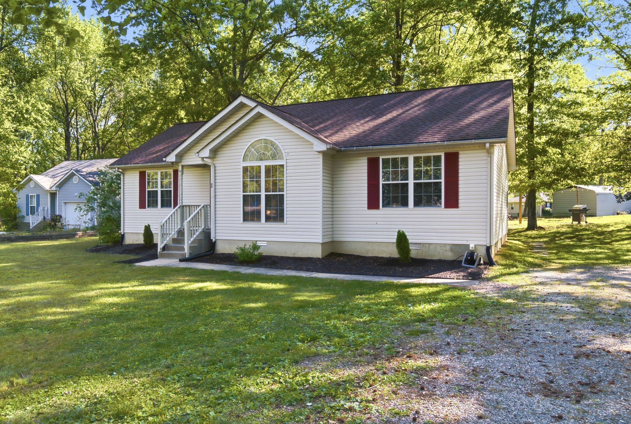 104 Forrest Ln, White House, TN 37188