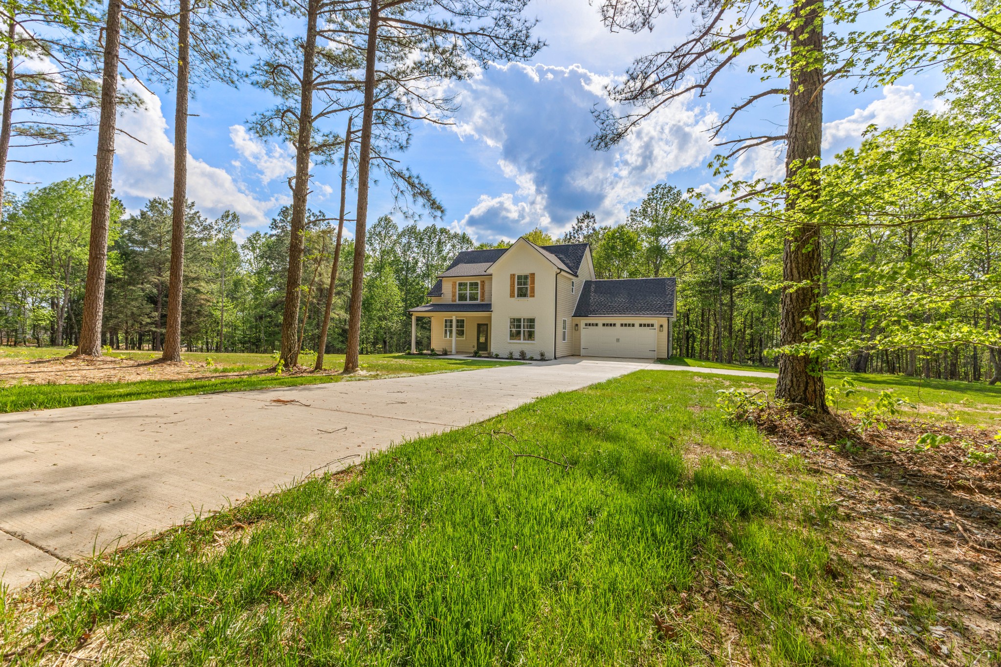 1013 Walnut Grove Rd, Dickson, TN 37055