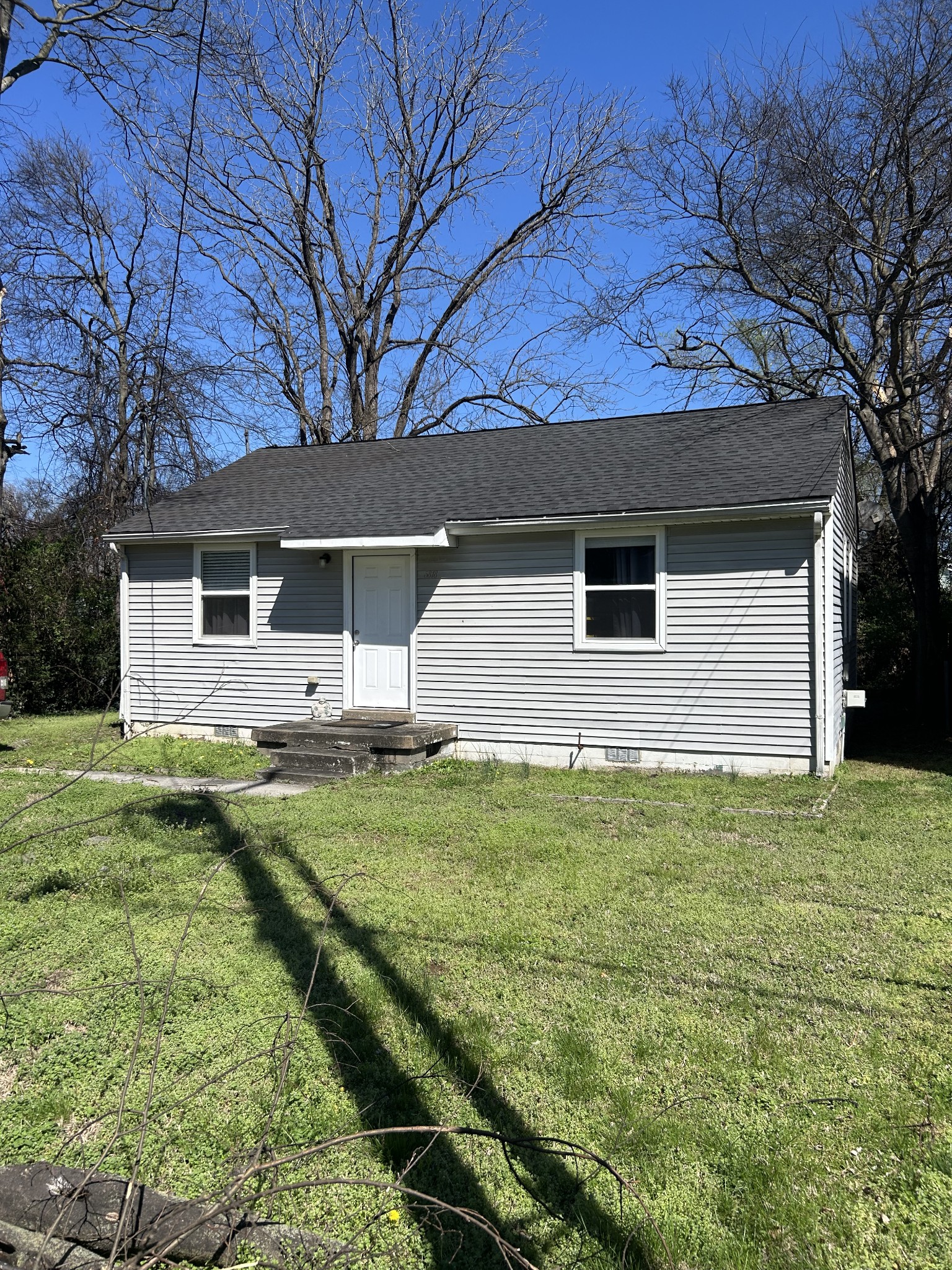 5818 Couch Dr, Nashville, TN 37209