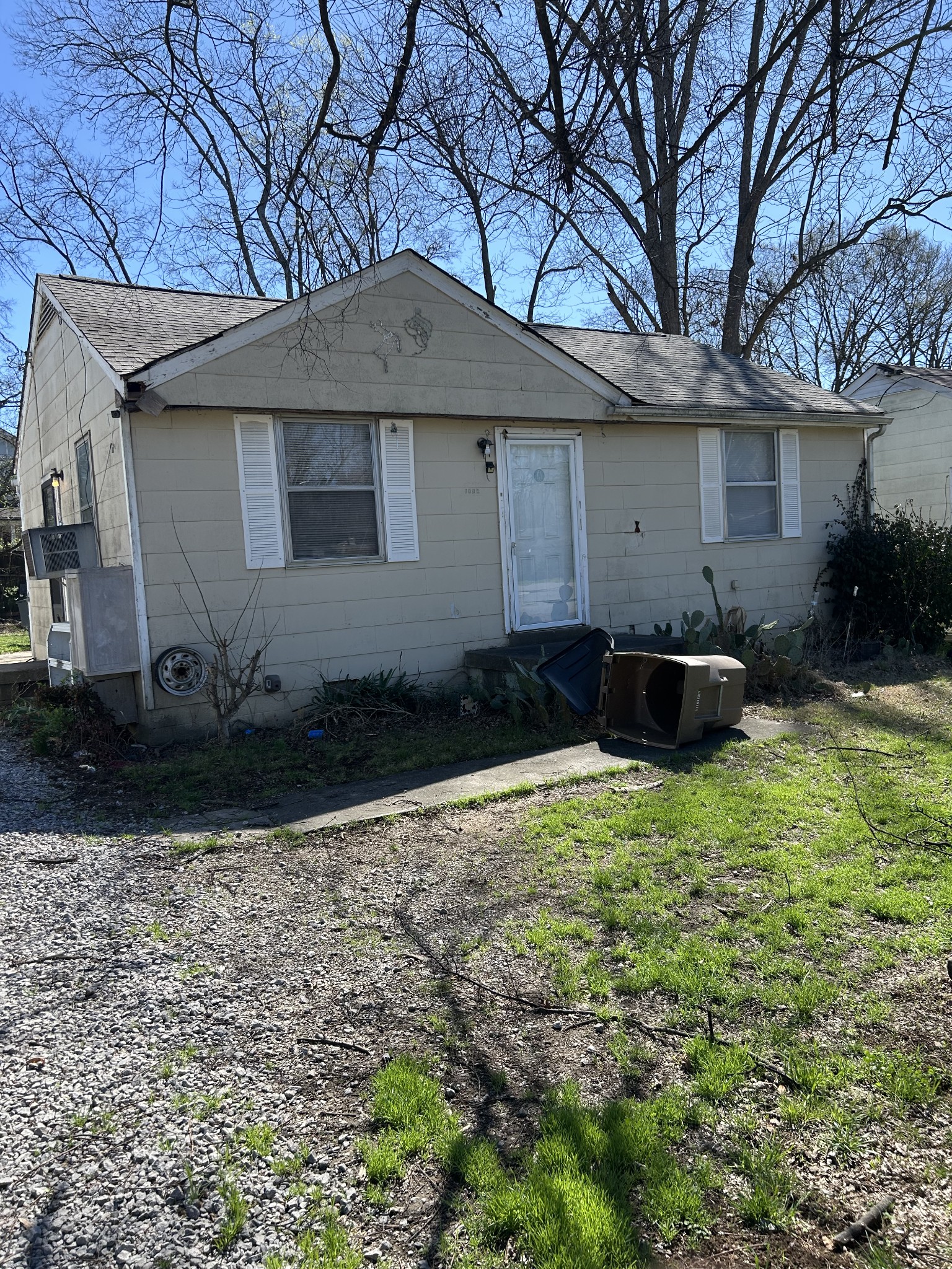 1002 Trice Dr, Nashville, TN 37209