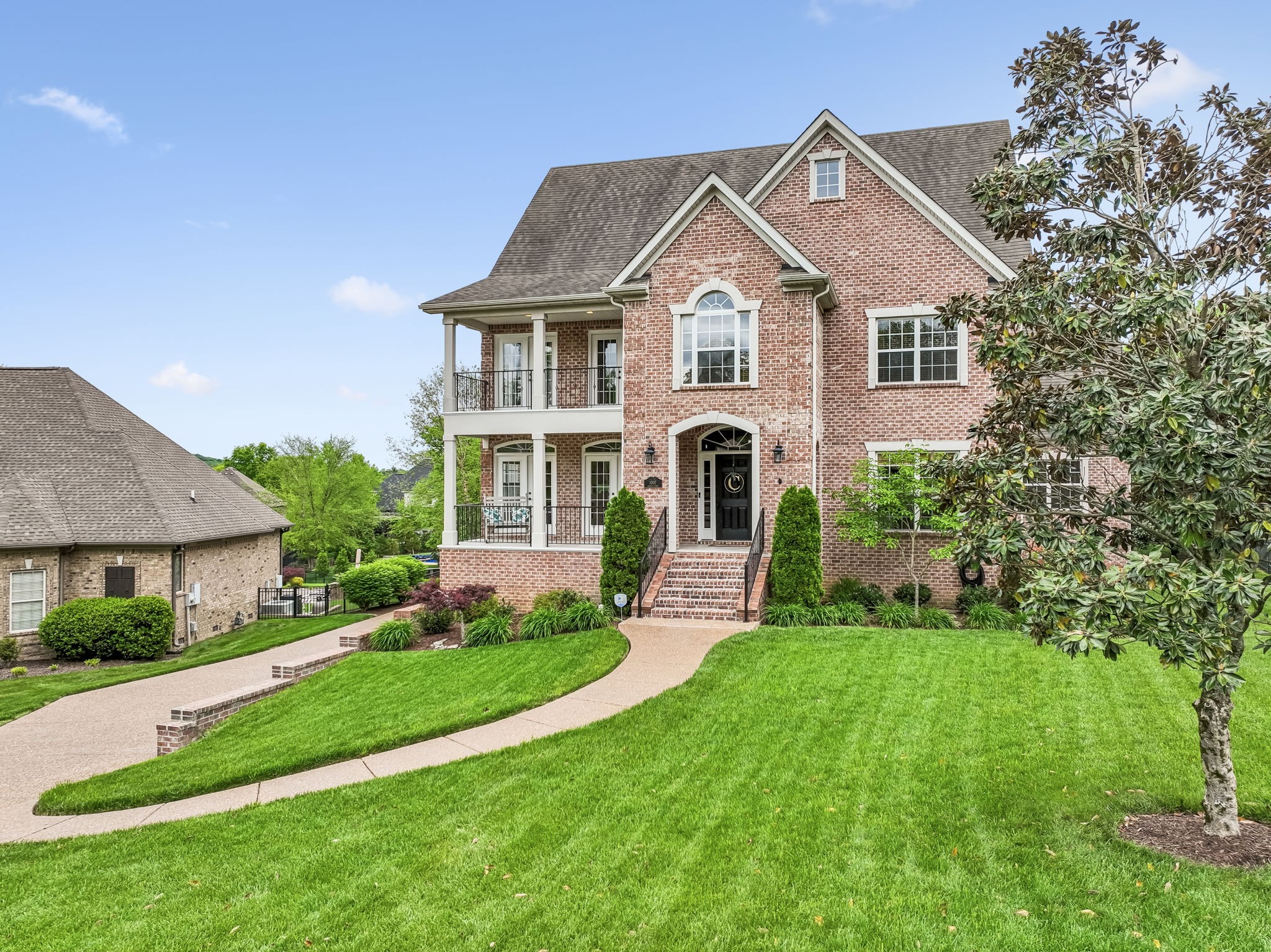 1007 Atchley Ct, Hendersonville, TN 37075