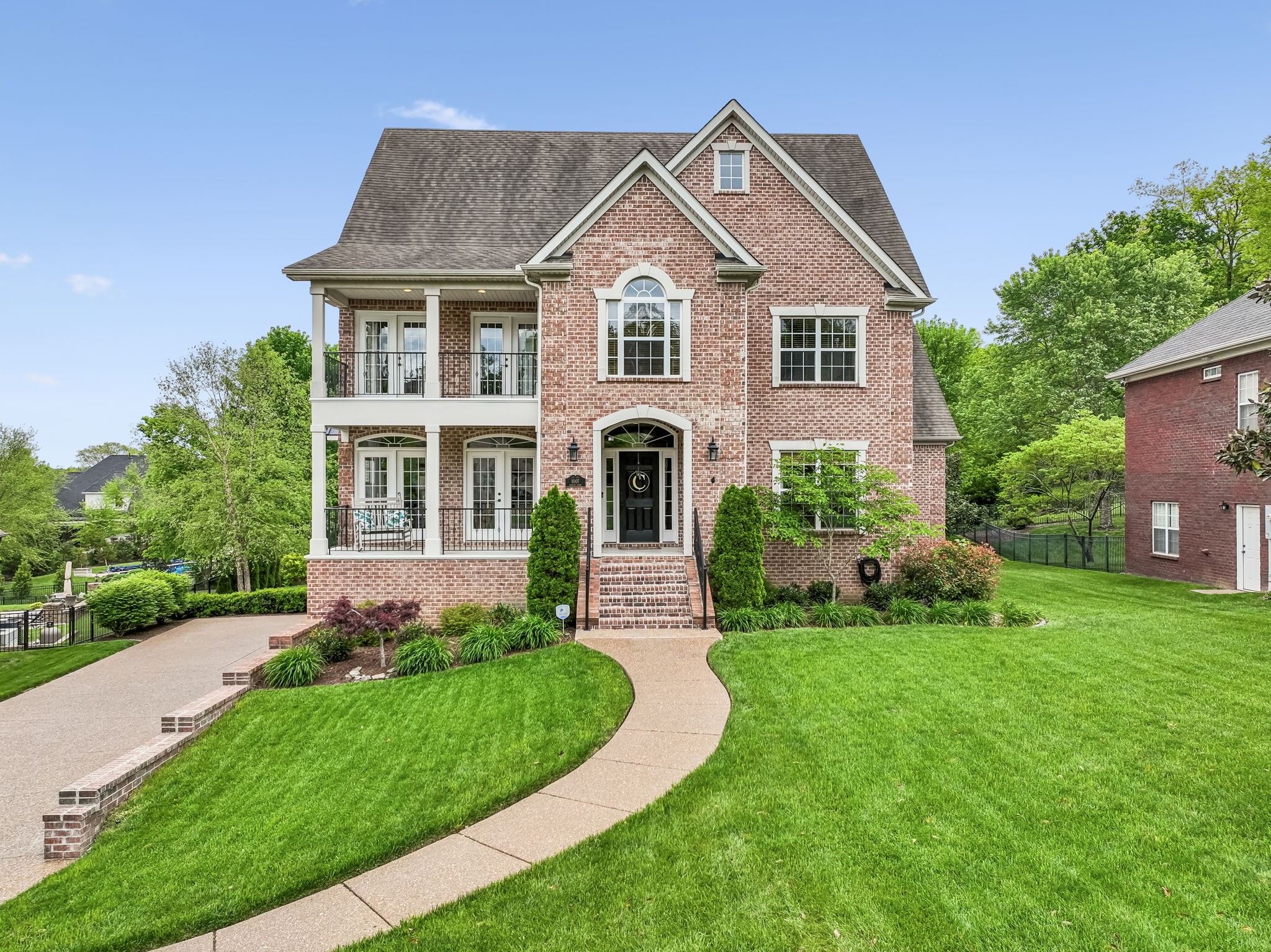 1007 Atchley Ct, Hendersonville, TN 37075