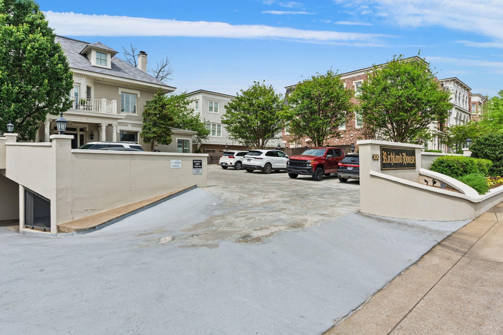 3626 West End Ave #201, Nashville, TN 37205