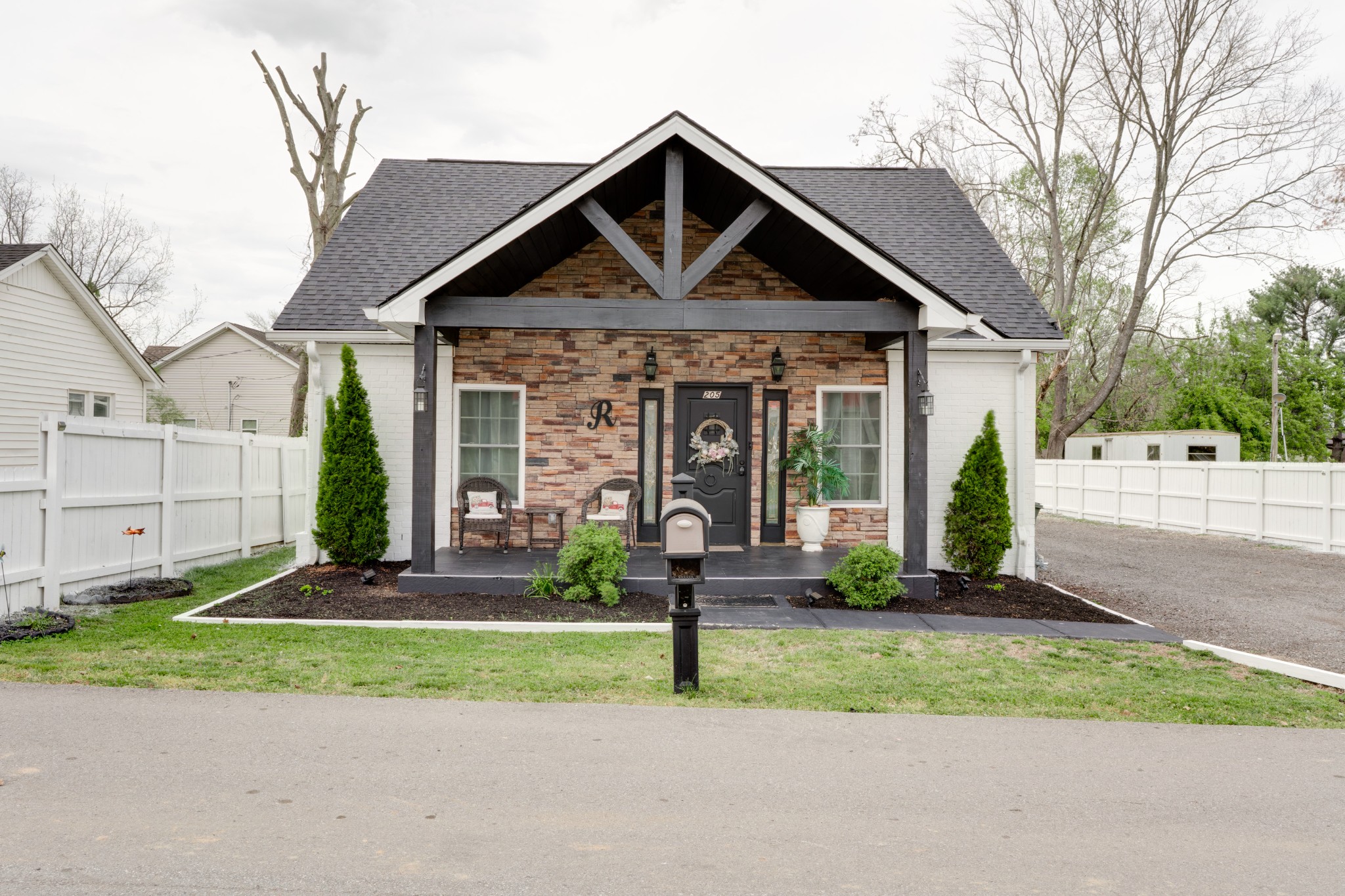 205 Church St, Portland, TN 37148