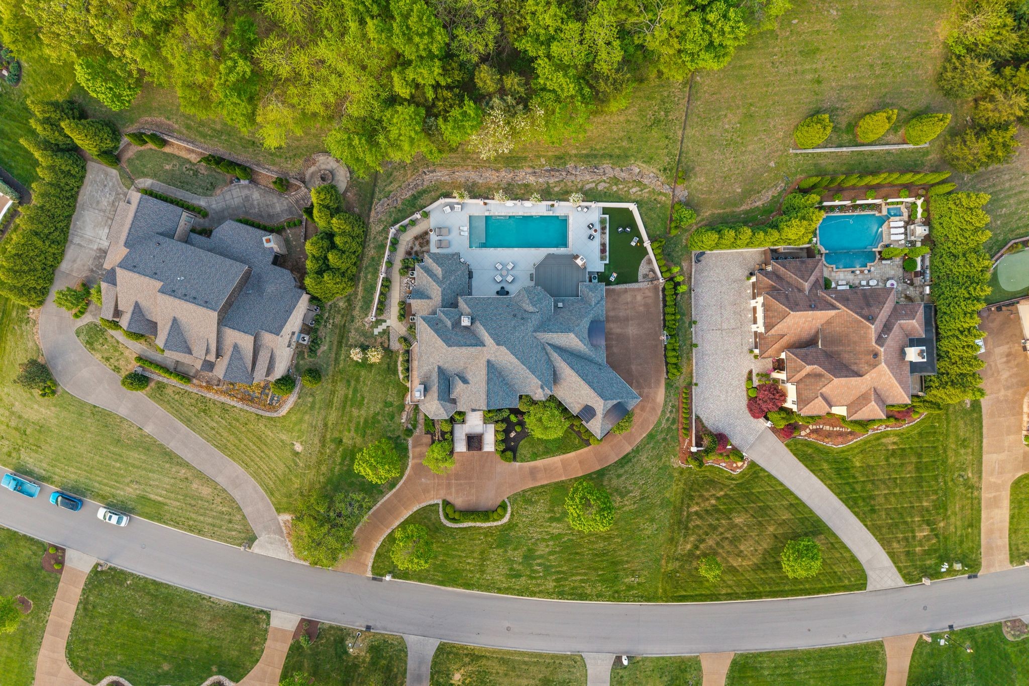672 Legends Crest Dr, Franklin, TN 37069