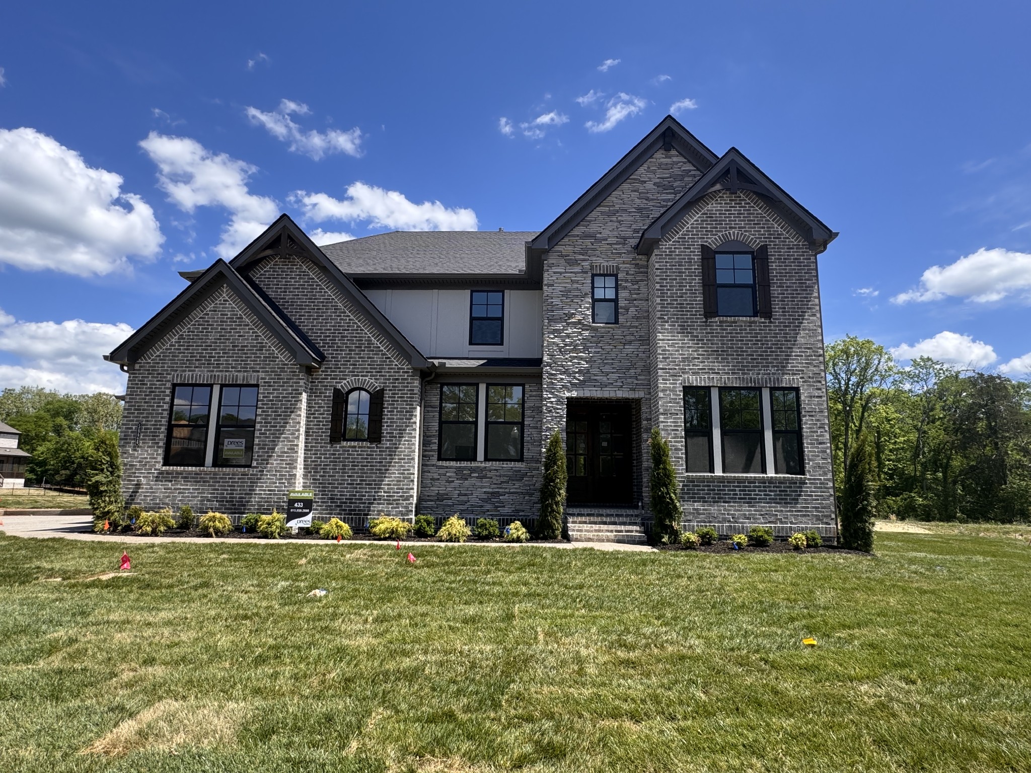 5924 Luke Ct, Arrington, TN 37014