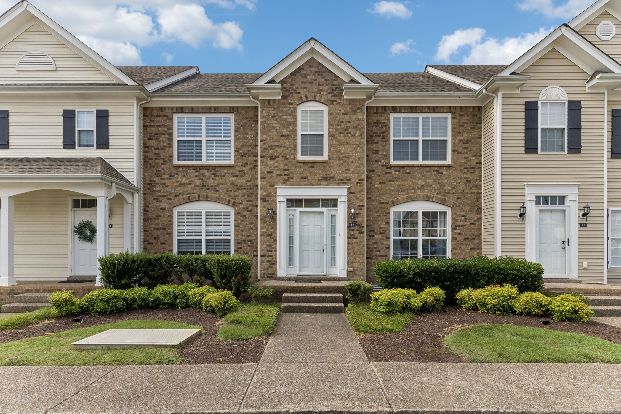 2271 Dewey Dr #J4, Spring Hill, TN 37174