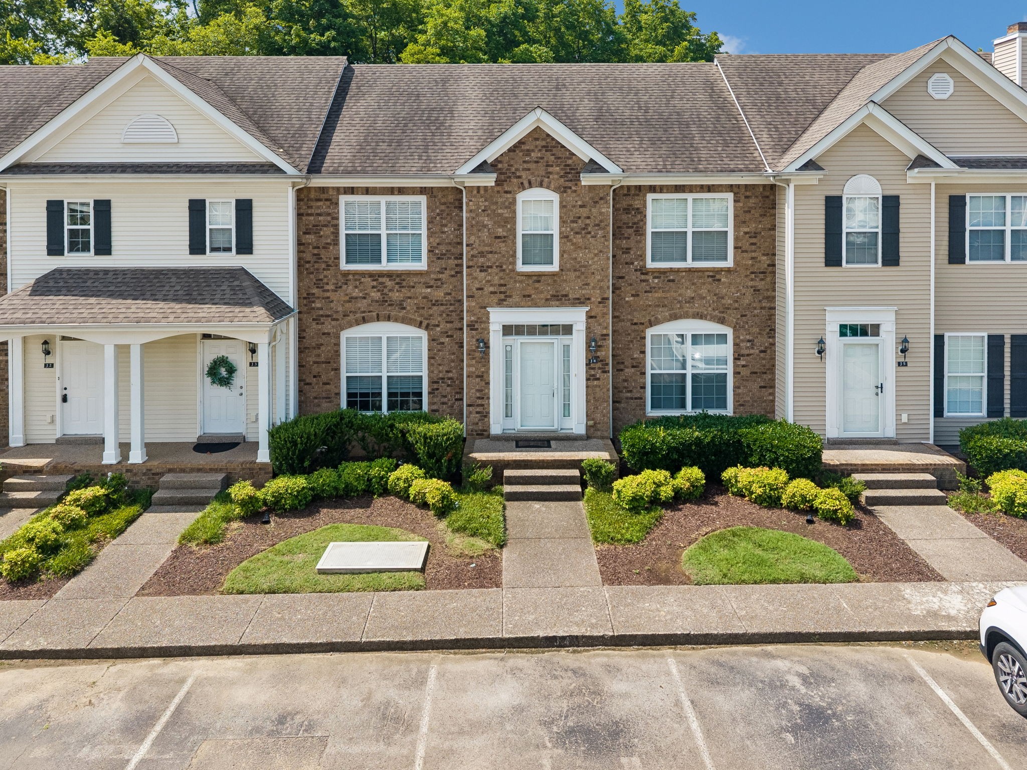 2271 Dewey Dr #J4, Spring Hill, TN 37174