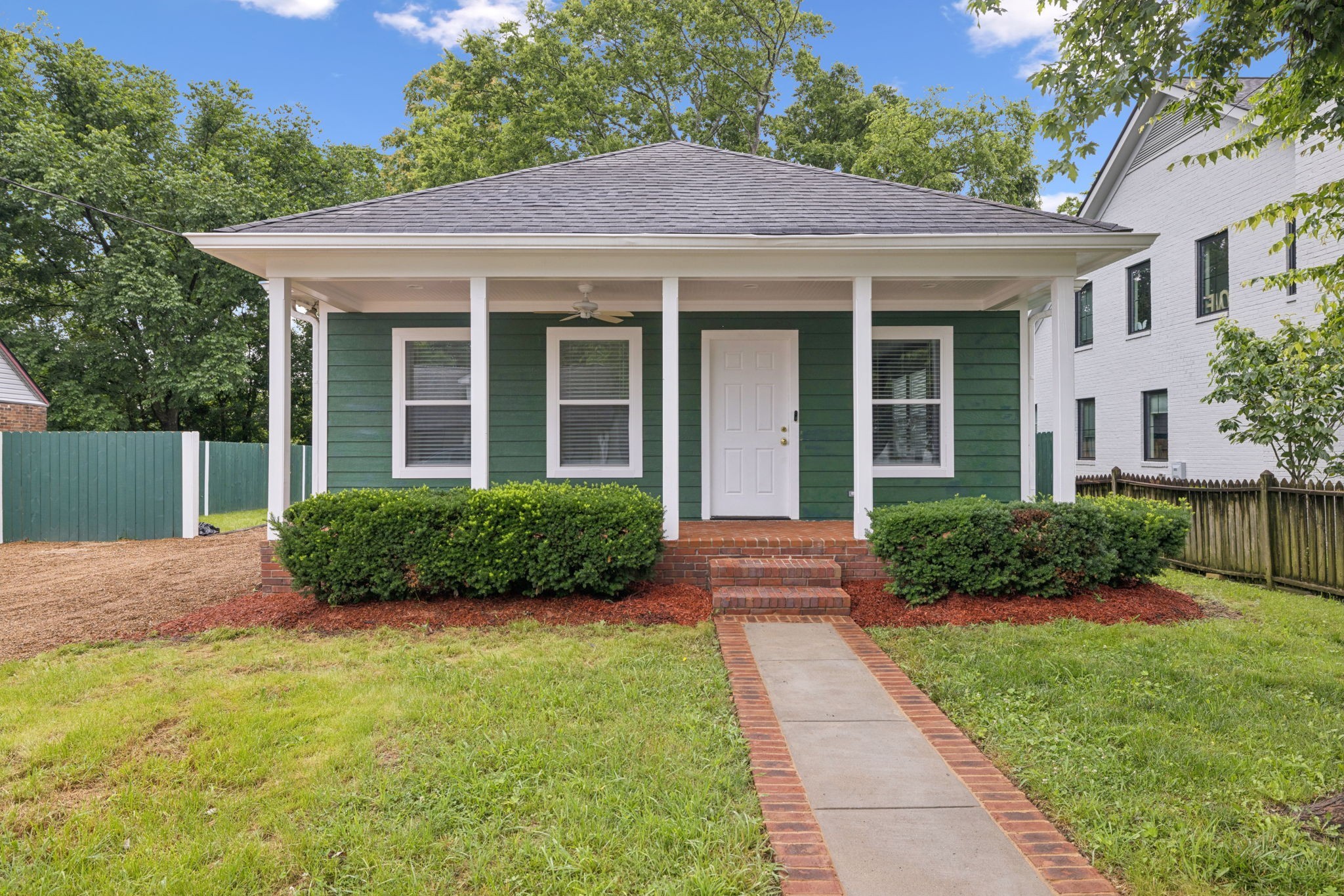354 9th Ave N, Franklin, TN 37064