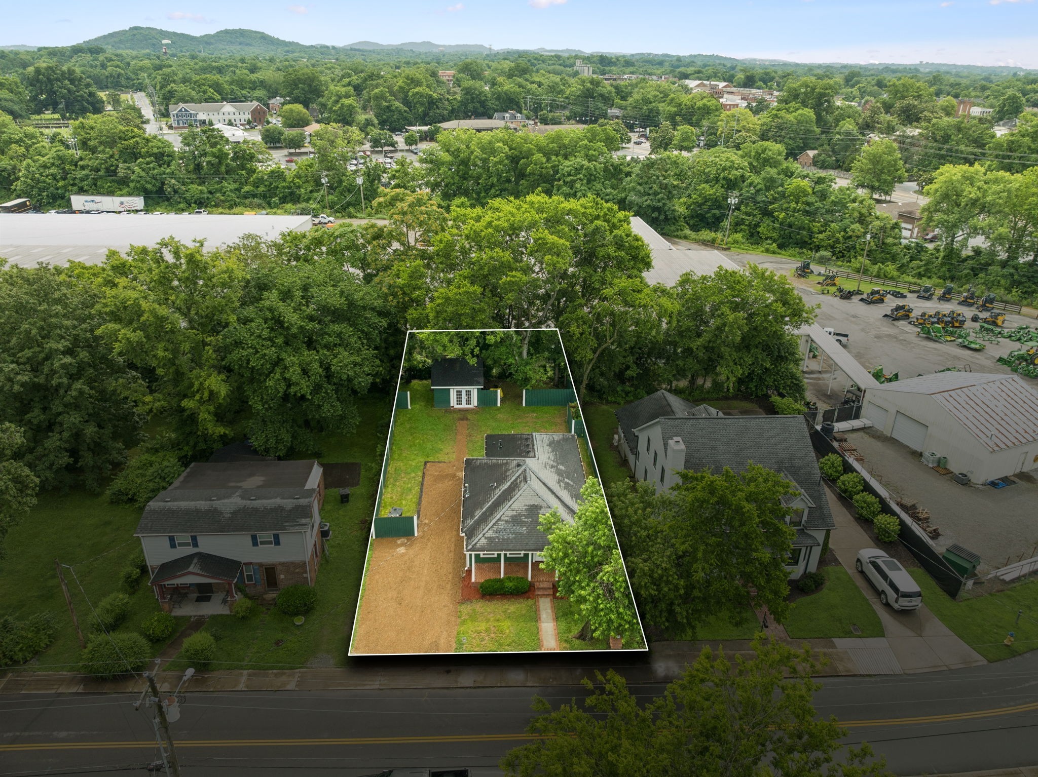 354 9th Ave N, Franklin, TN 37064