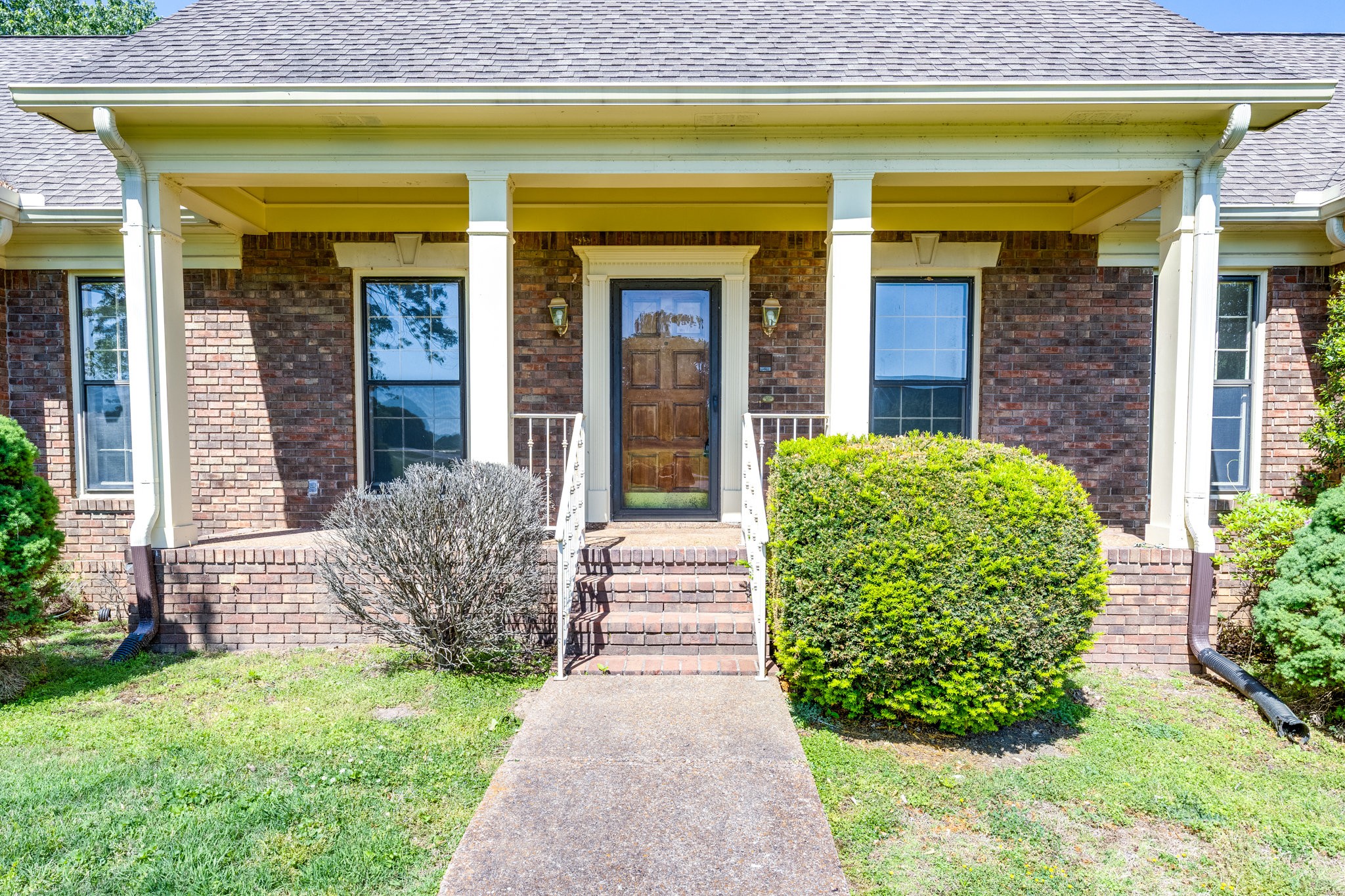 325 Clearview Dr, Springfield, TN 37172