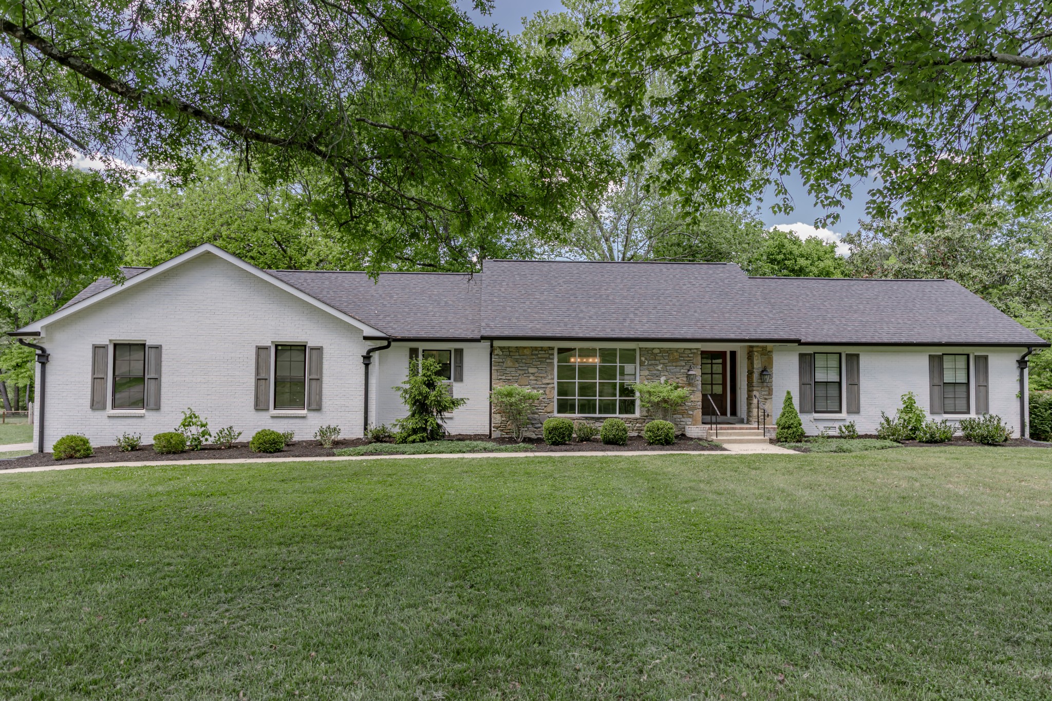 2509 Hillsboro Rd, Franklin, TN 37069