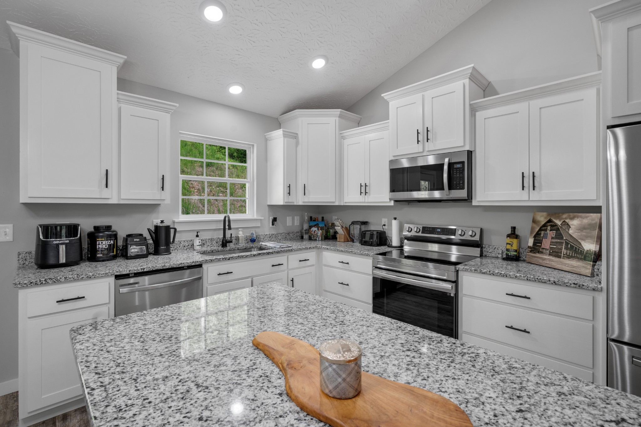 78 Dog Branch Rd S, Pleasant Shade, TN 37145