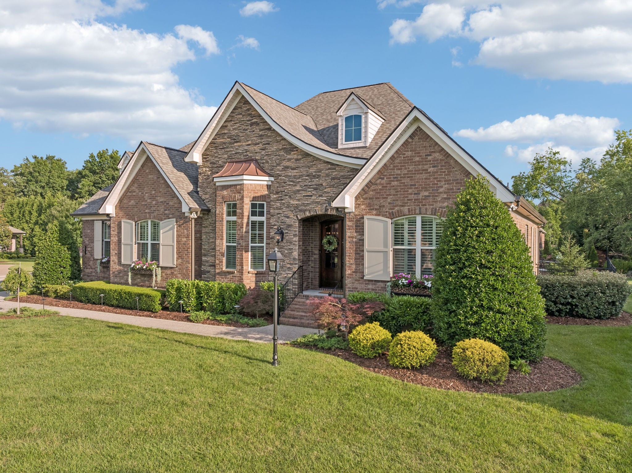 1663 Sunset Park Dr, Nolensville, TN 37135