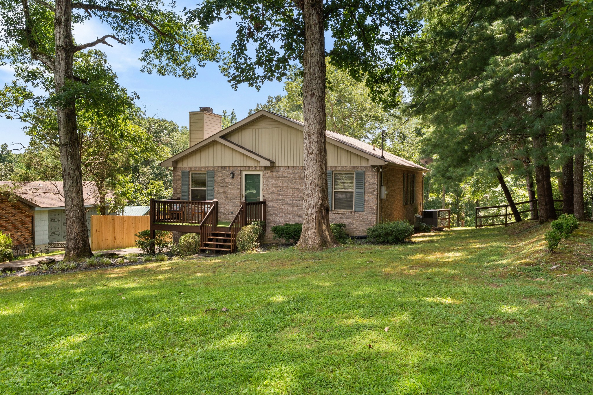 1004 Copper Still Ct, Kingston Springs, TN 37082