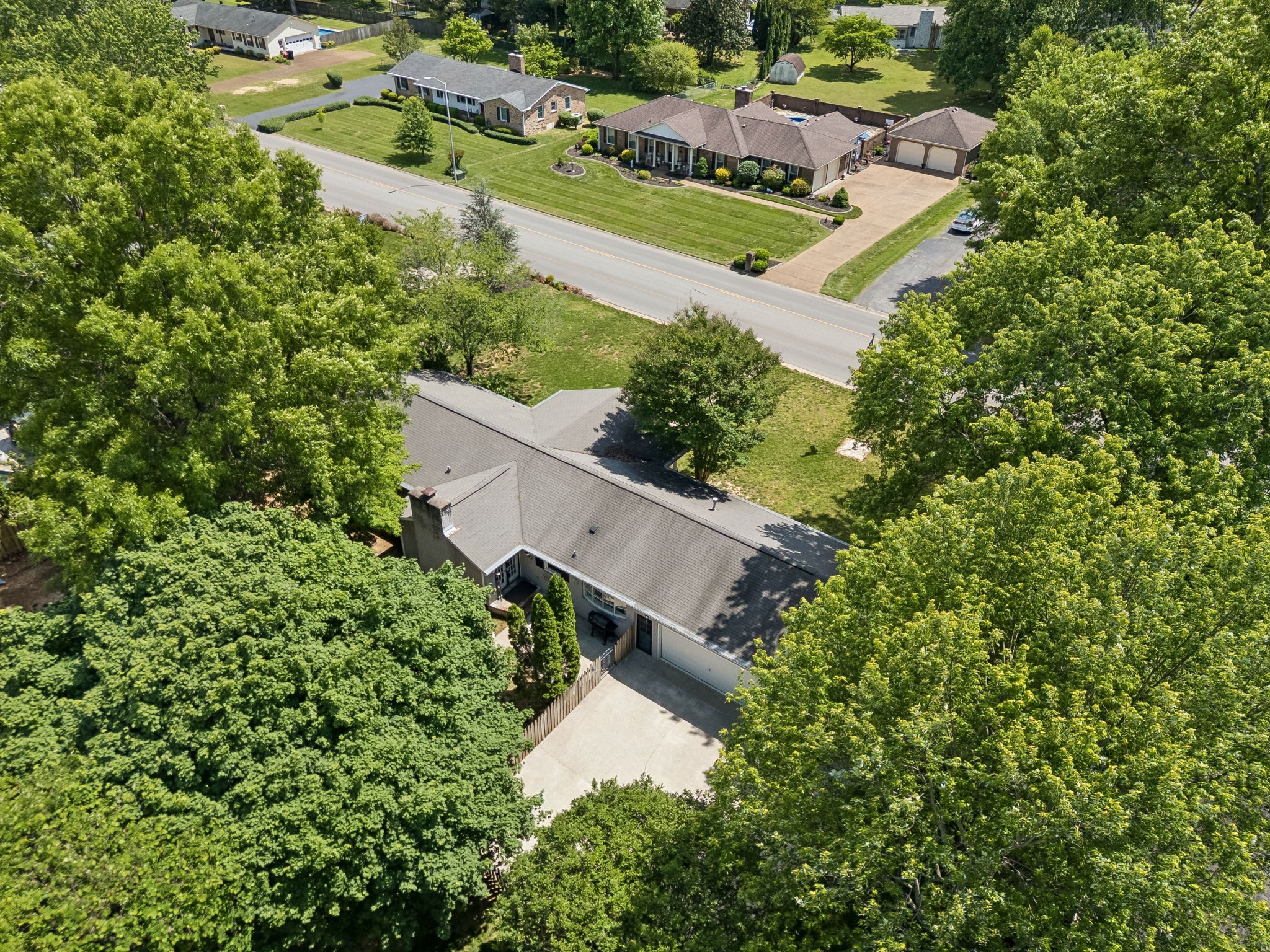 1722 Haynes Dr, Murfreesboro, TN 37129