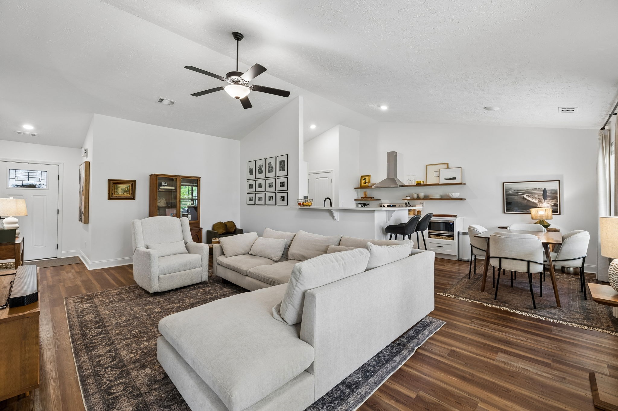745 Cedar Ln, Springfield, TN 37172