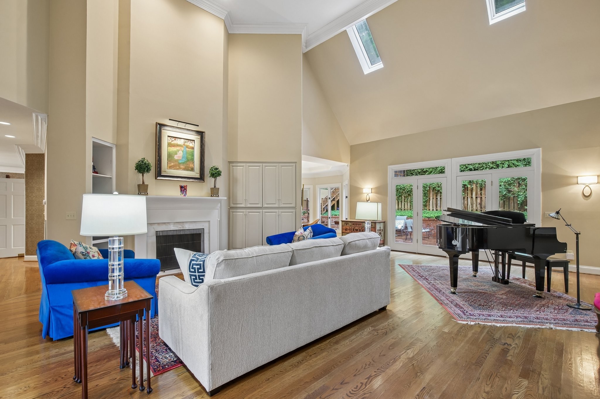 27 Annandale, Nashville, TN 37215