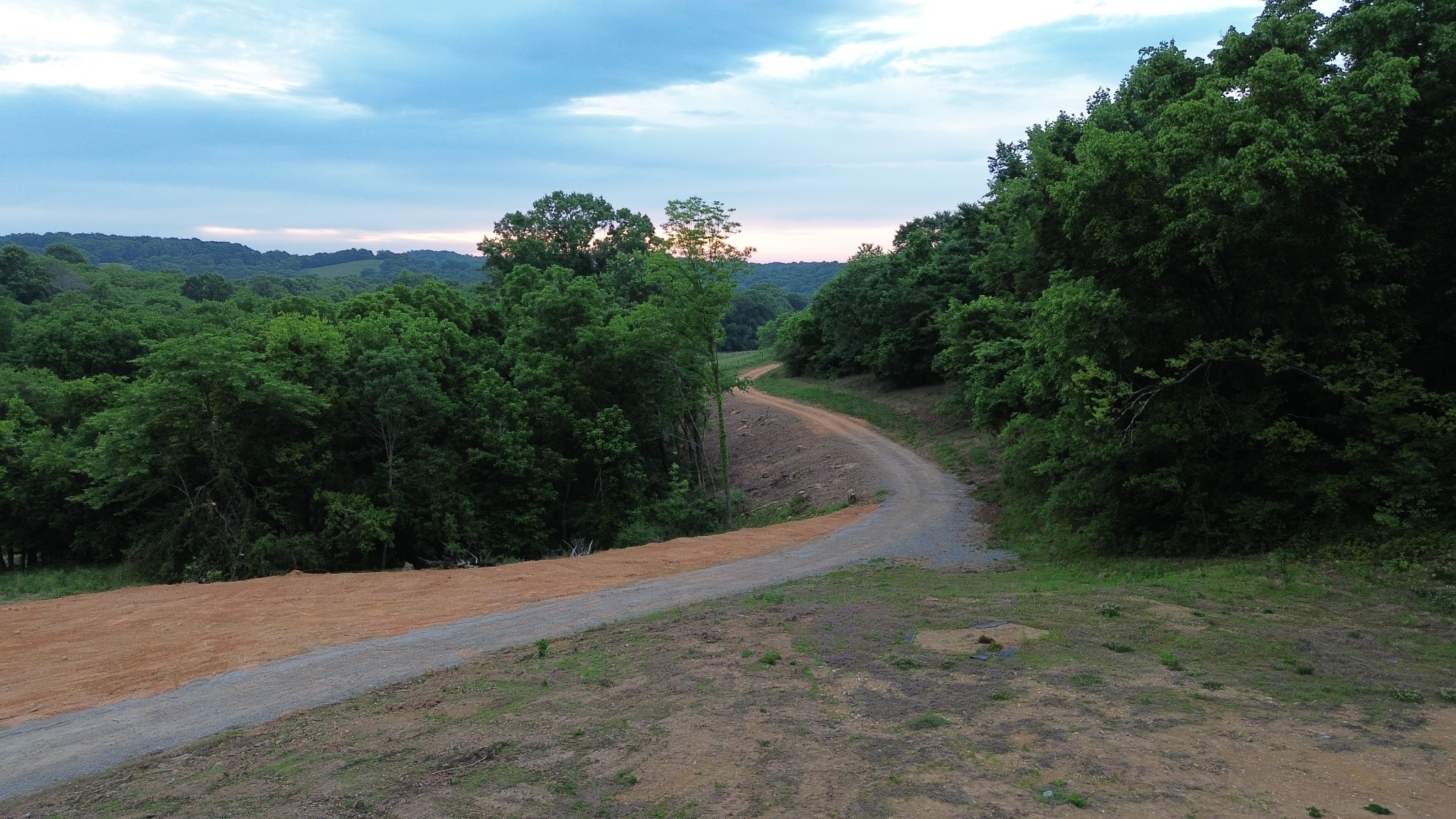 1820 New Hwy 7, Columbia, TN 38401