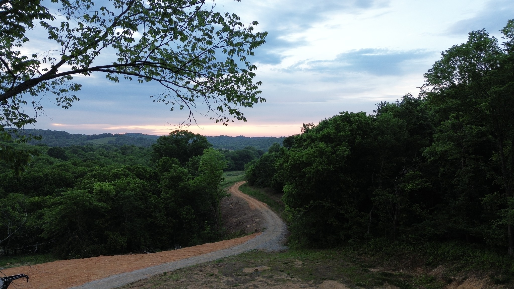 1820 New Hwy 7, Columbia, TN 38401