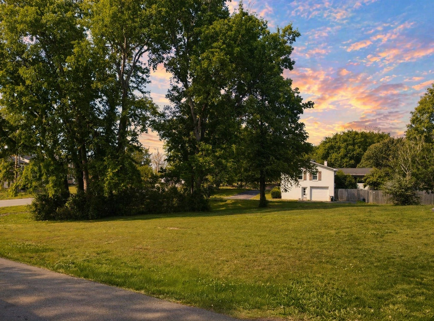 412 Shawnee Dr, Columbia, TN 38401