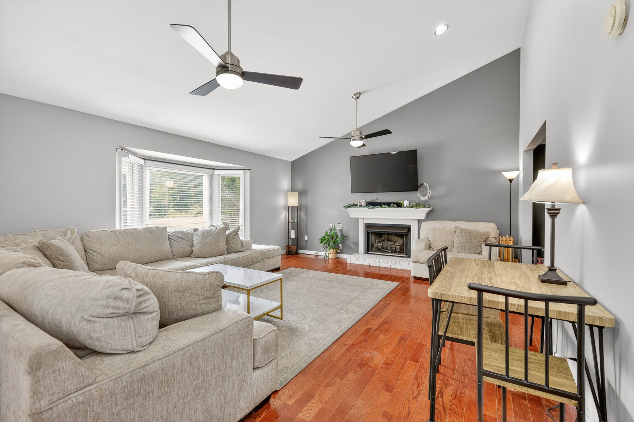722 Lone Oak Dr, Pegram, TN 37143