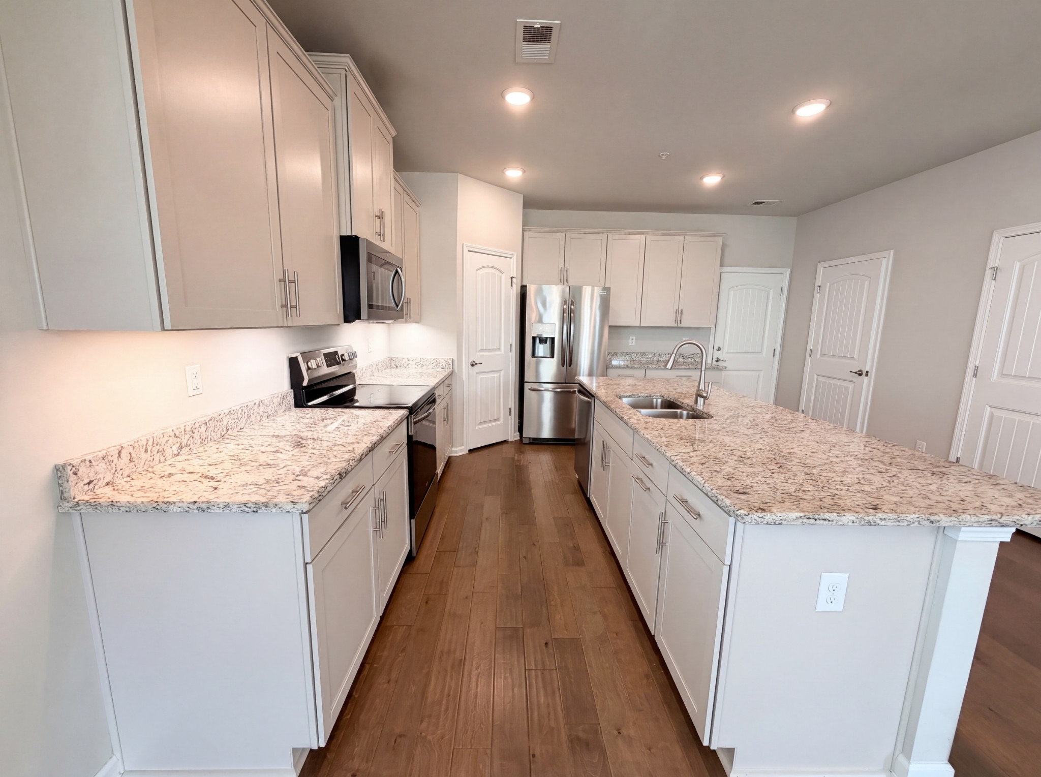 415 Prestige Ct, Pleasant View, TN 37146