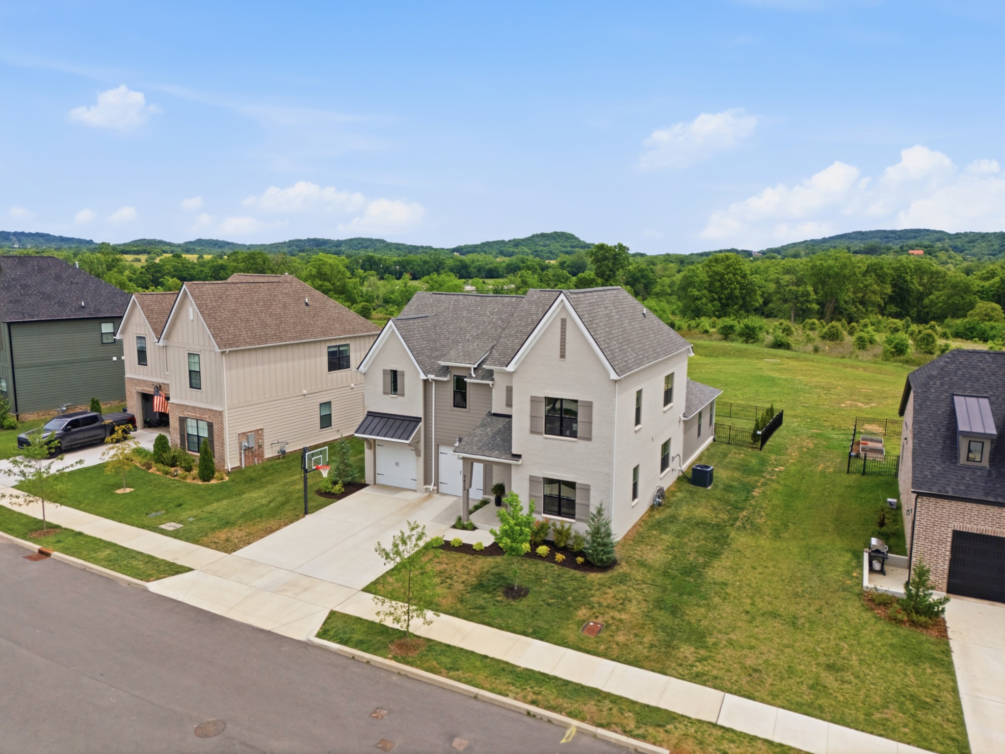 3472 Burgate Trl, Thompsons Station, TN 37179