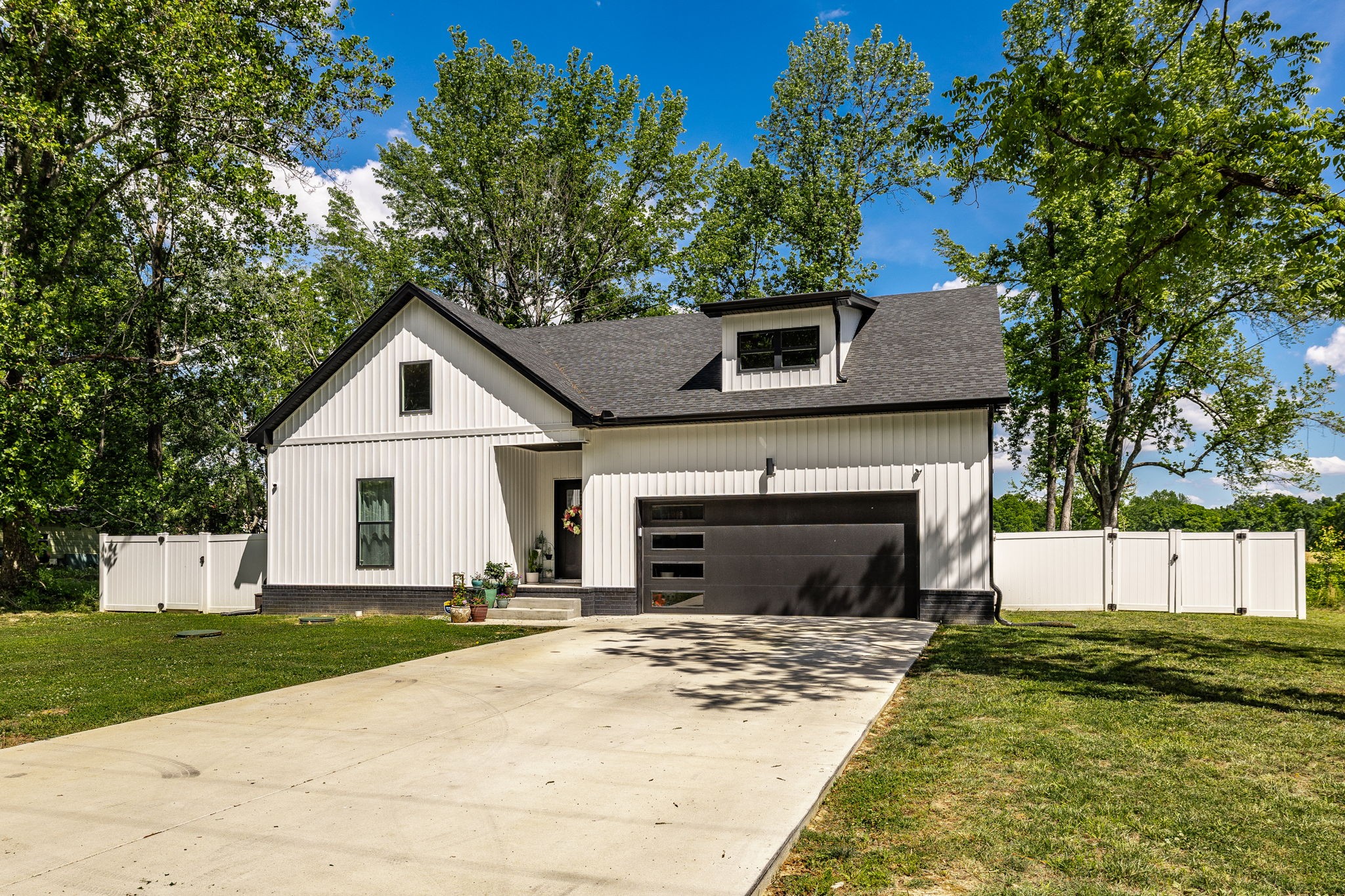 1885 Woodruff Ave, Greenbrier, TN 37073
