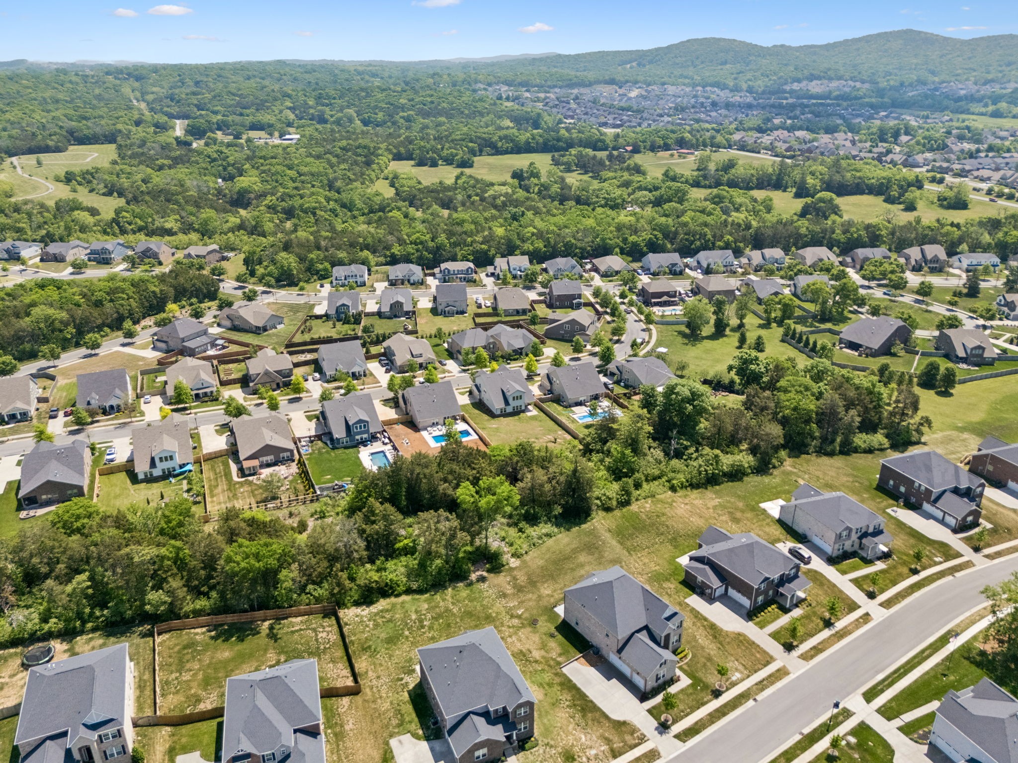 514 Mildenhall Ln, Nolensville, TN 37135