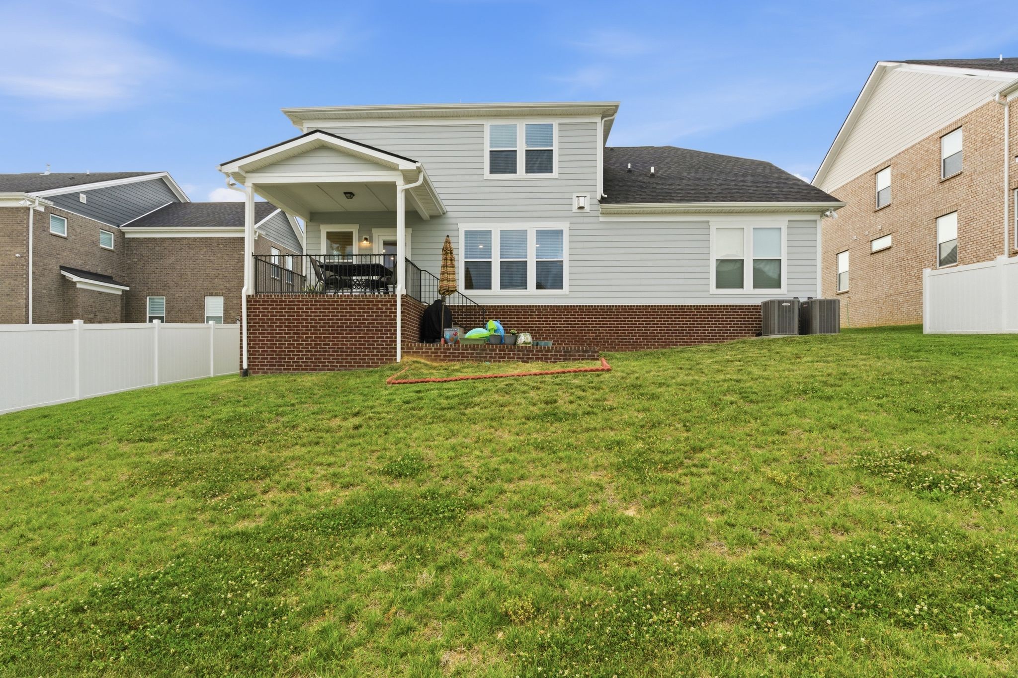 558 Snap Dragon Ln, Hendersonville, TN 37075