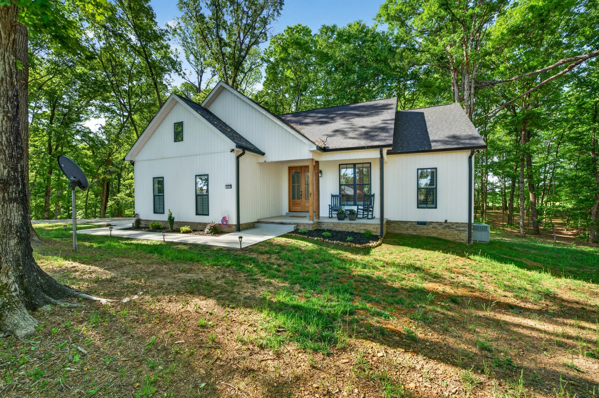 1222 Breeden Rd, Charlotte, TN 37036