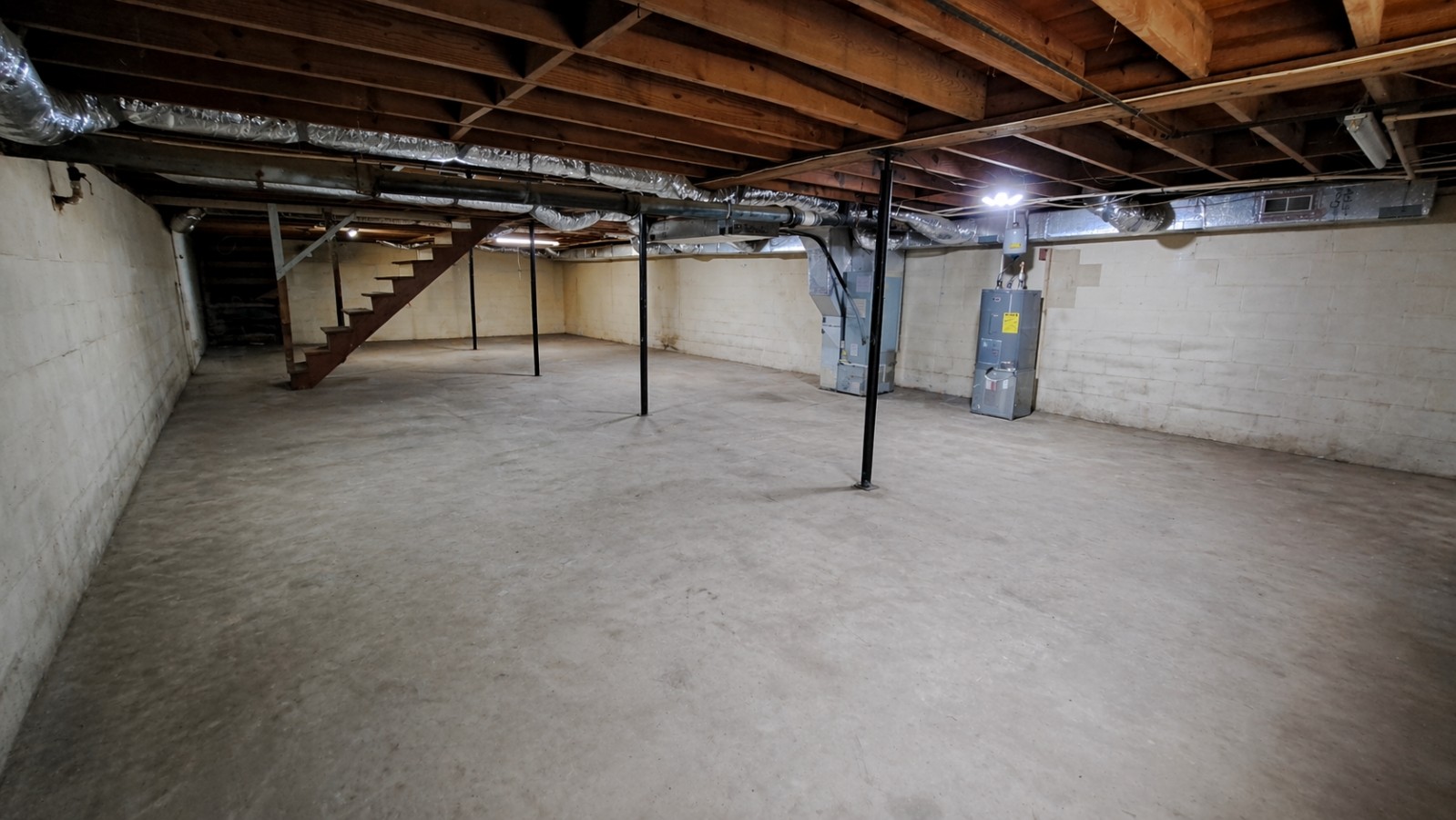 514 College Ave E, Carthage, TN 37030