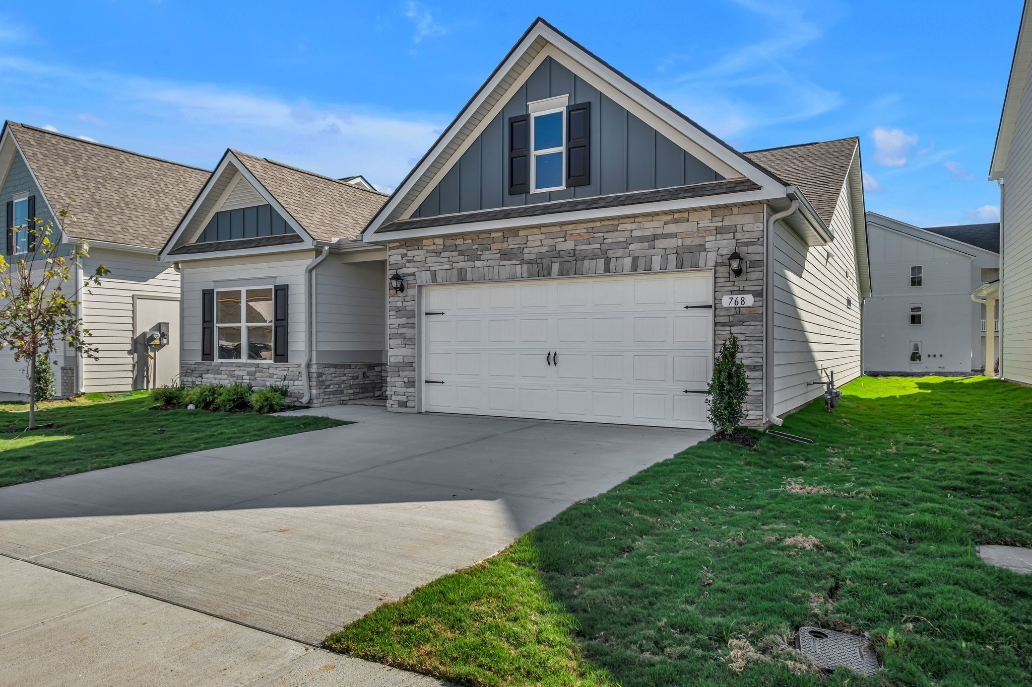502 Charing Cross Dr, Lebanon, TN 37087