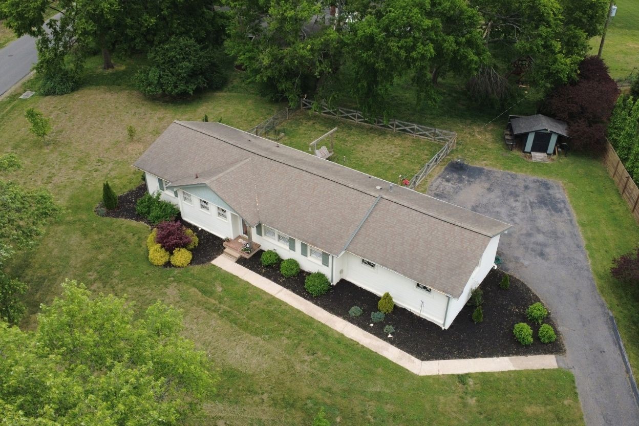 654 Oakley Dr, Nashville, TN 37220