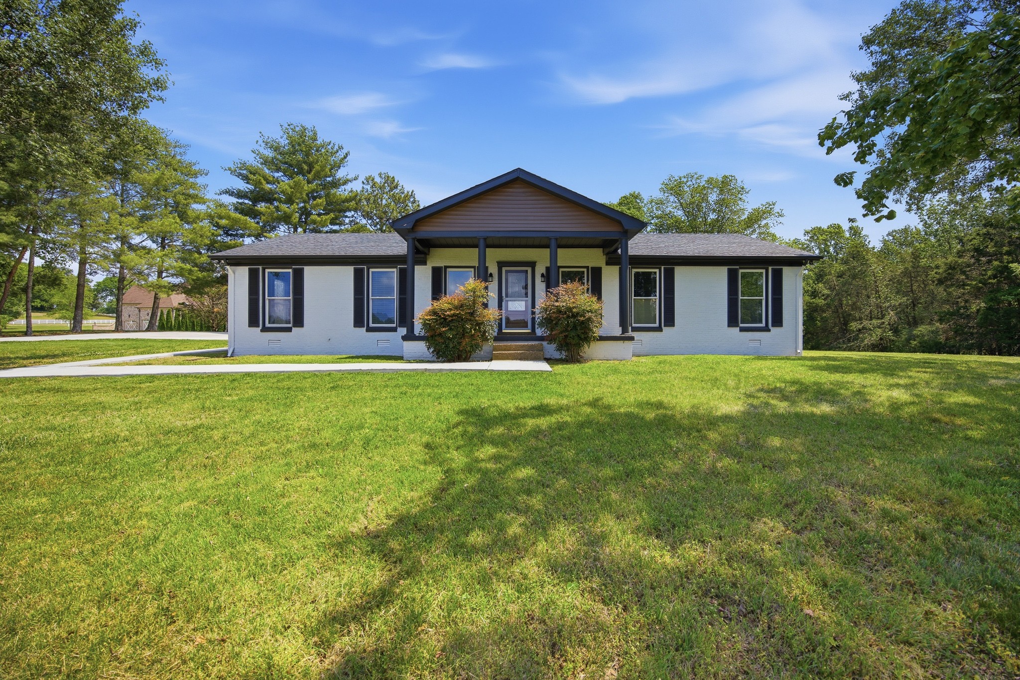 6716 Cool Springs Rd, Thompsons Station, TN 37179