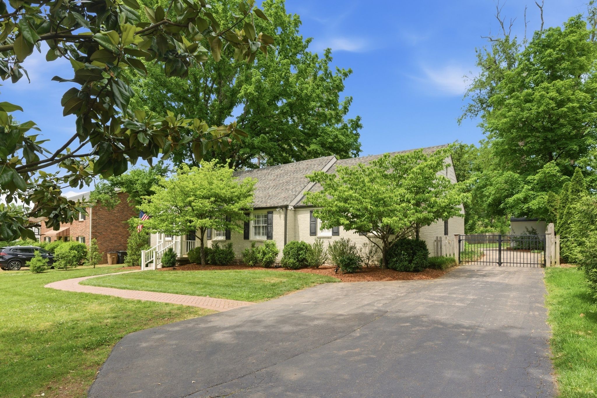 104 Brookfield Ave, Nashville, TN 37205