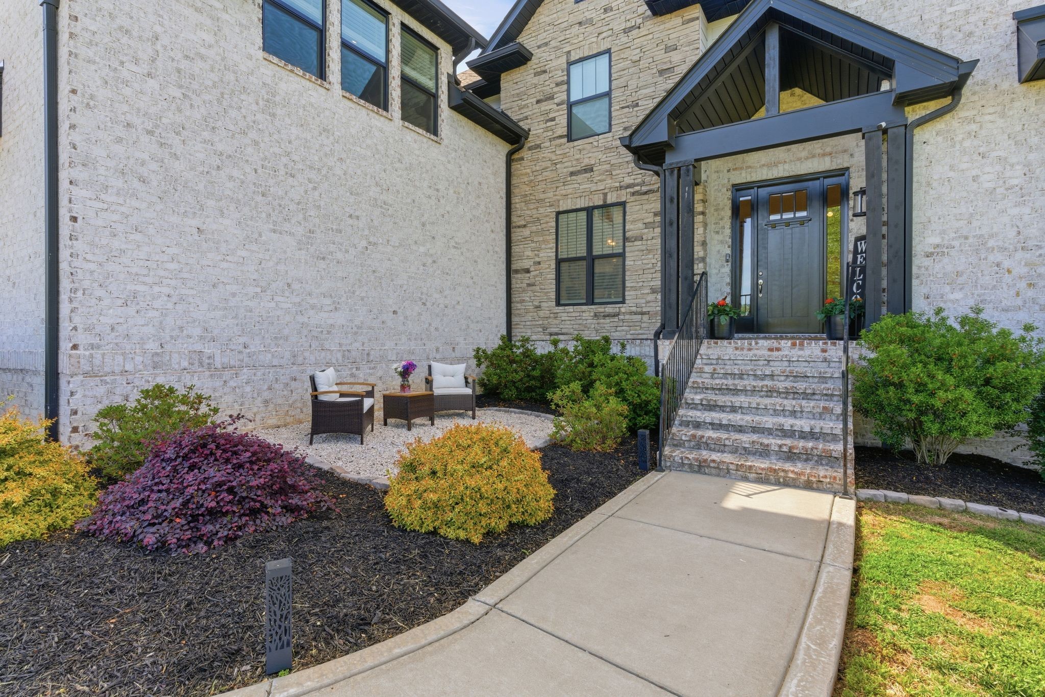 1802 Belclare Cir, Lebanon, TN 37087