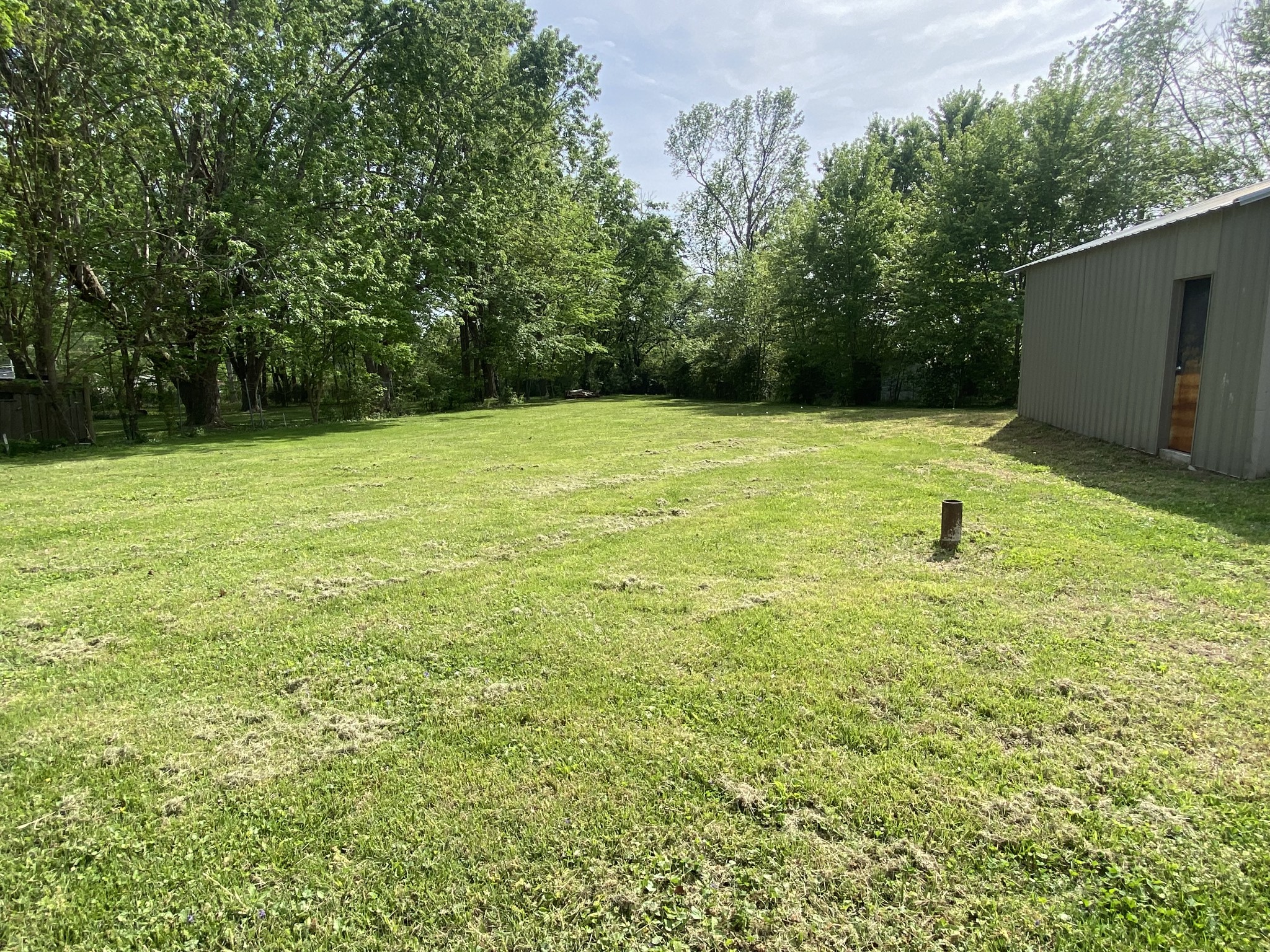 2058 Old Greenbrier Pike, Greenbrier, TN 37073