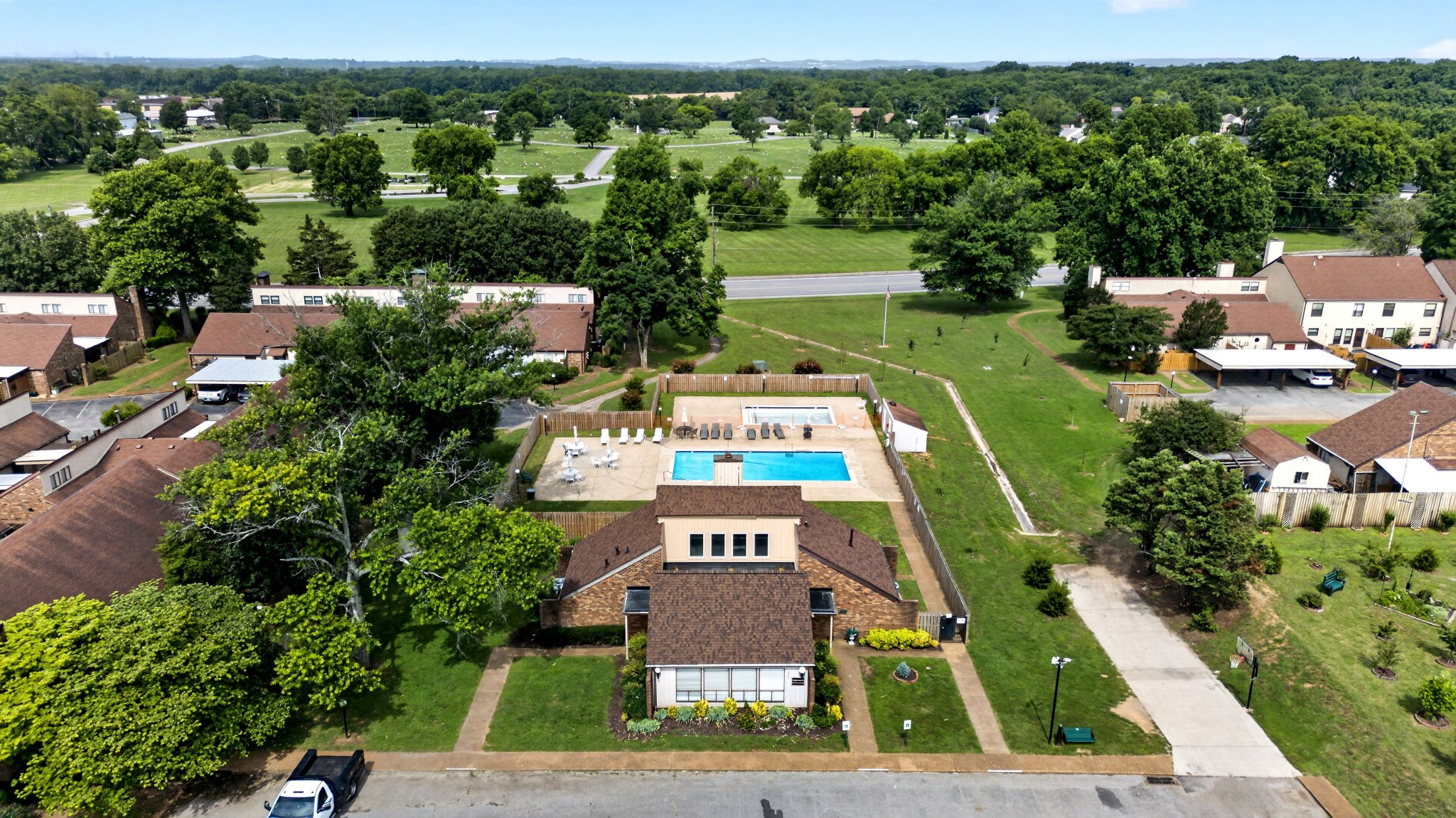 946 Old Fountain Ct, Hermitage, TN 37076