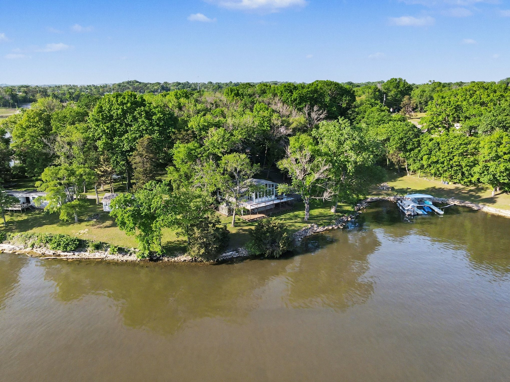 159 Sunset Dr, Hendersonville, TN 37075