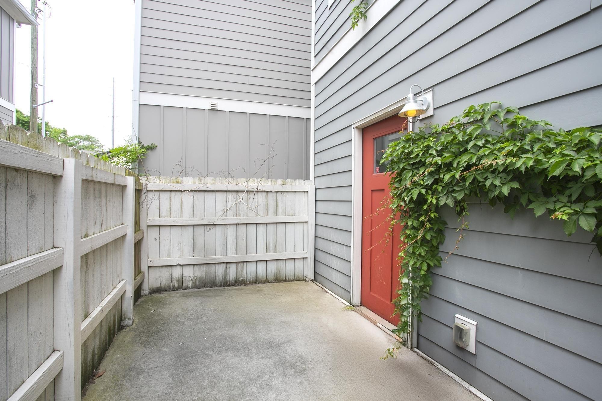 2030 Herman St, Nashville, TN 37208