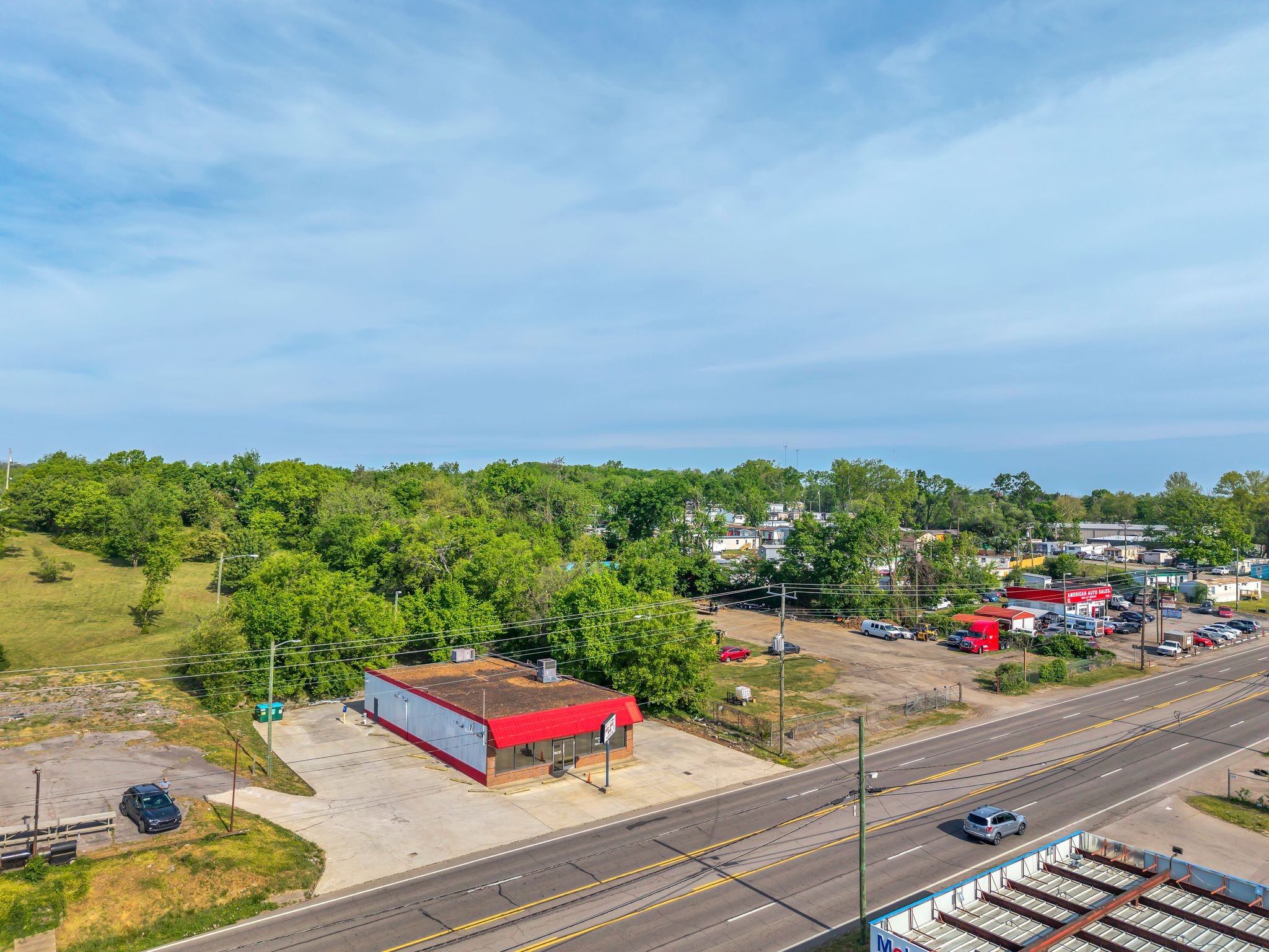 2702 Dickerson Pike, Nashville, TN 37207