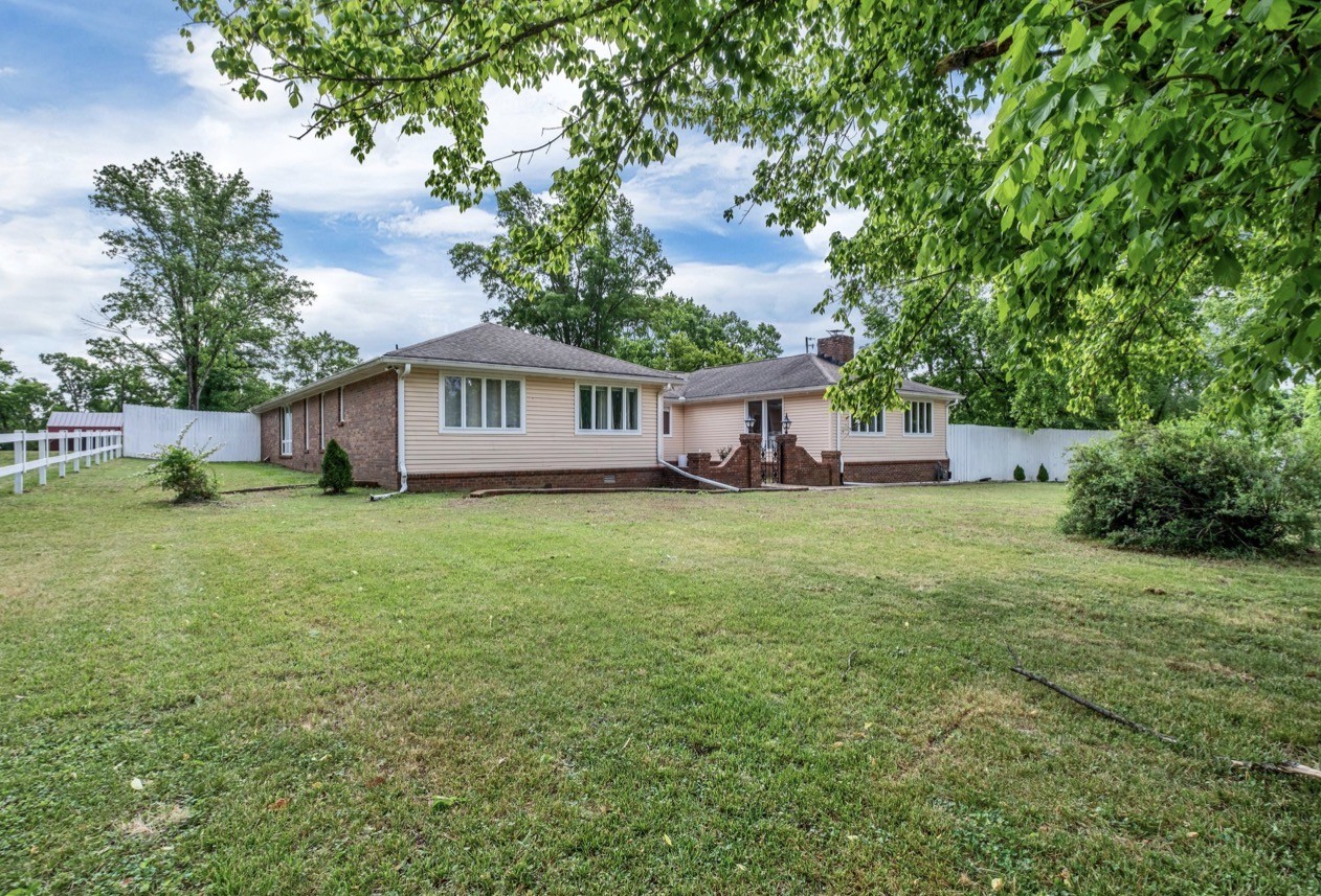 454 W Campbell Rd, Goodlettsville, TN 37072