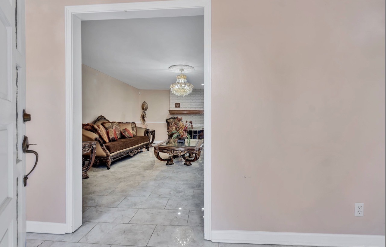 454 W Campbell Rd, Goodlettsville, TN 37072