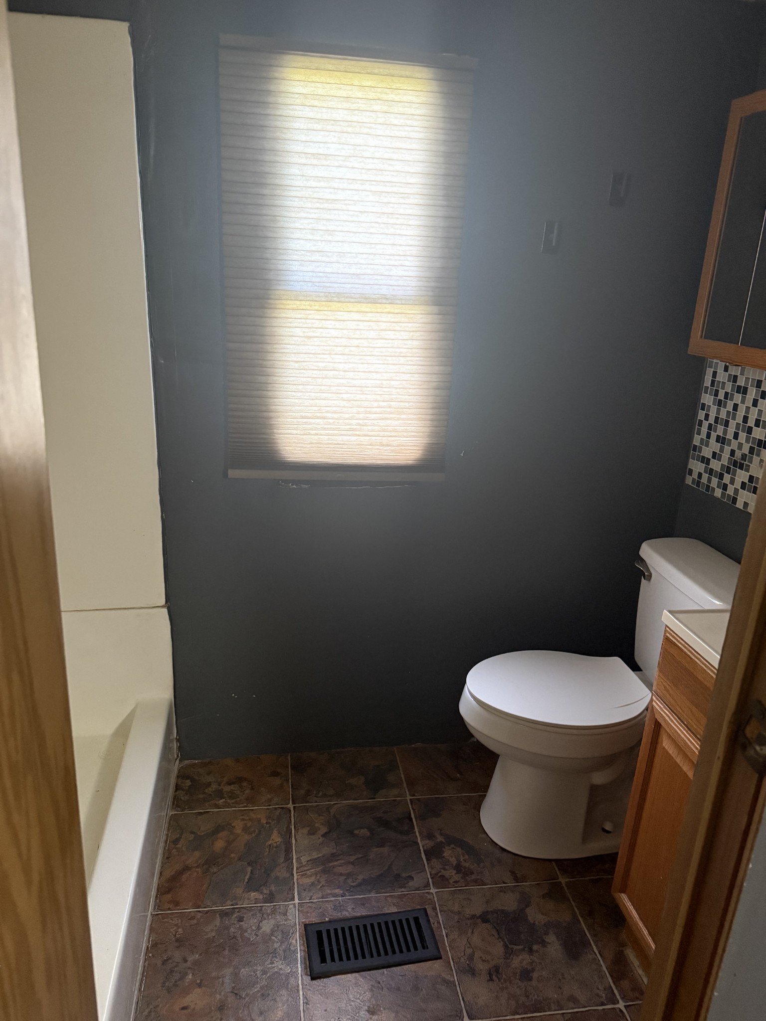 309 Oak St, Portland, TN 37148
