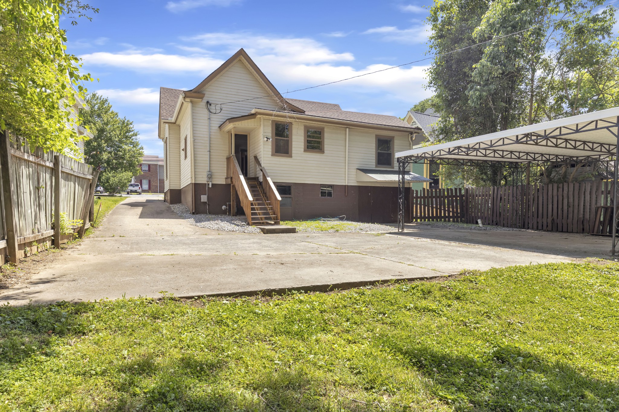 115 N Main St, Springfield, TN 37172